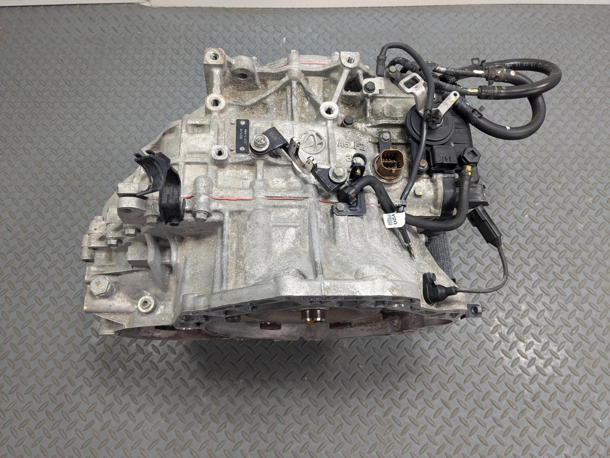 2012 - 2014 HYUNDAI AZERA OEM 3.3L AUTOMATIC TRANSMISSION 6 SPEED ASSEMBLY