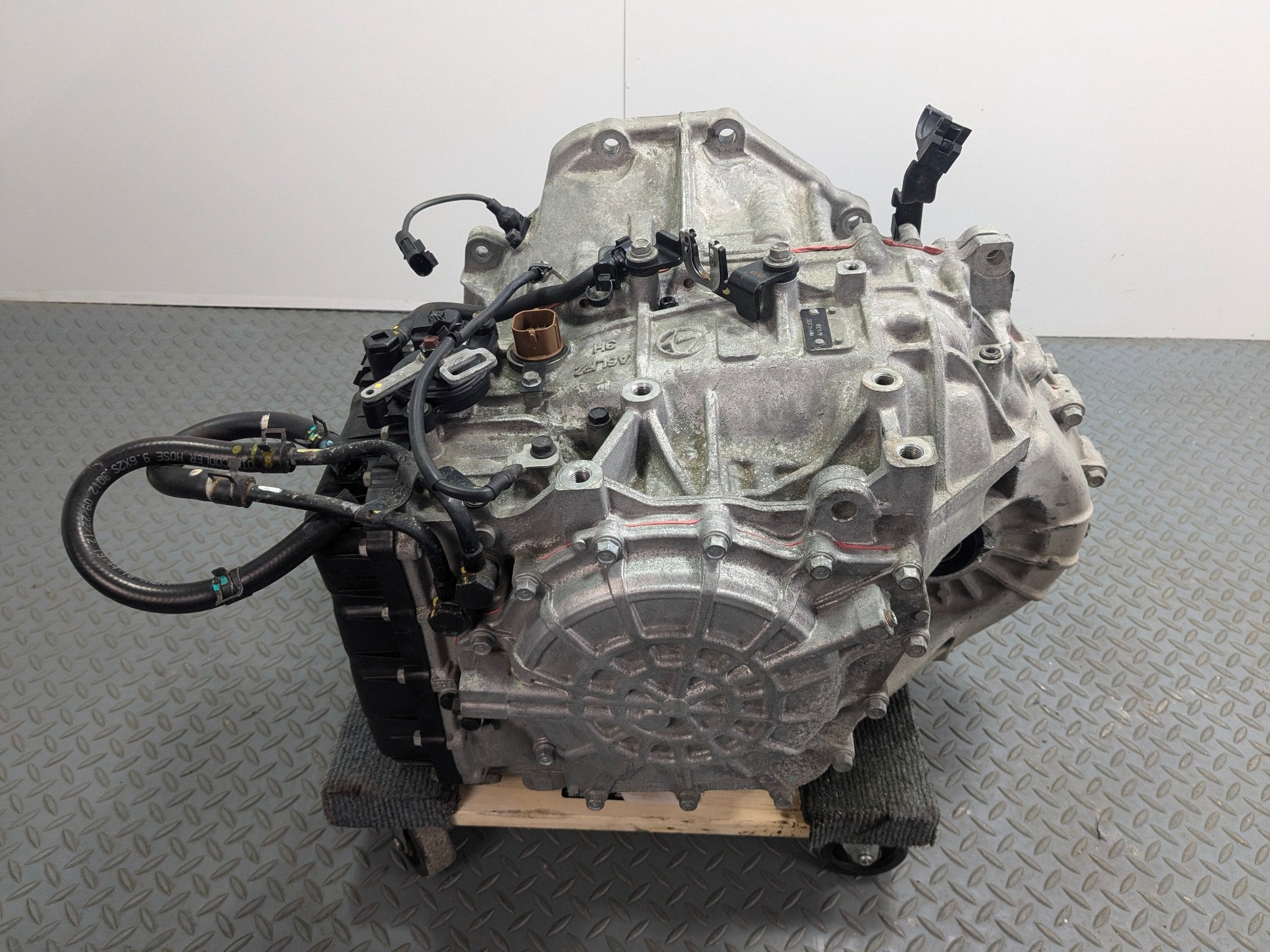 2012 - 2014 HYUNDAI AZERA OEM 3.3L AUTOMATIC TRANSMISSION 6 SPEED ASSEMBLY
