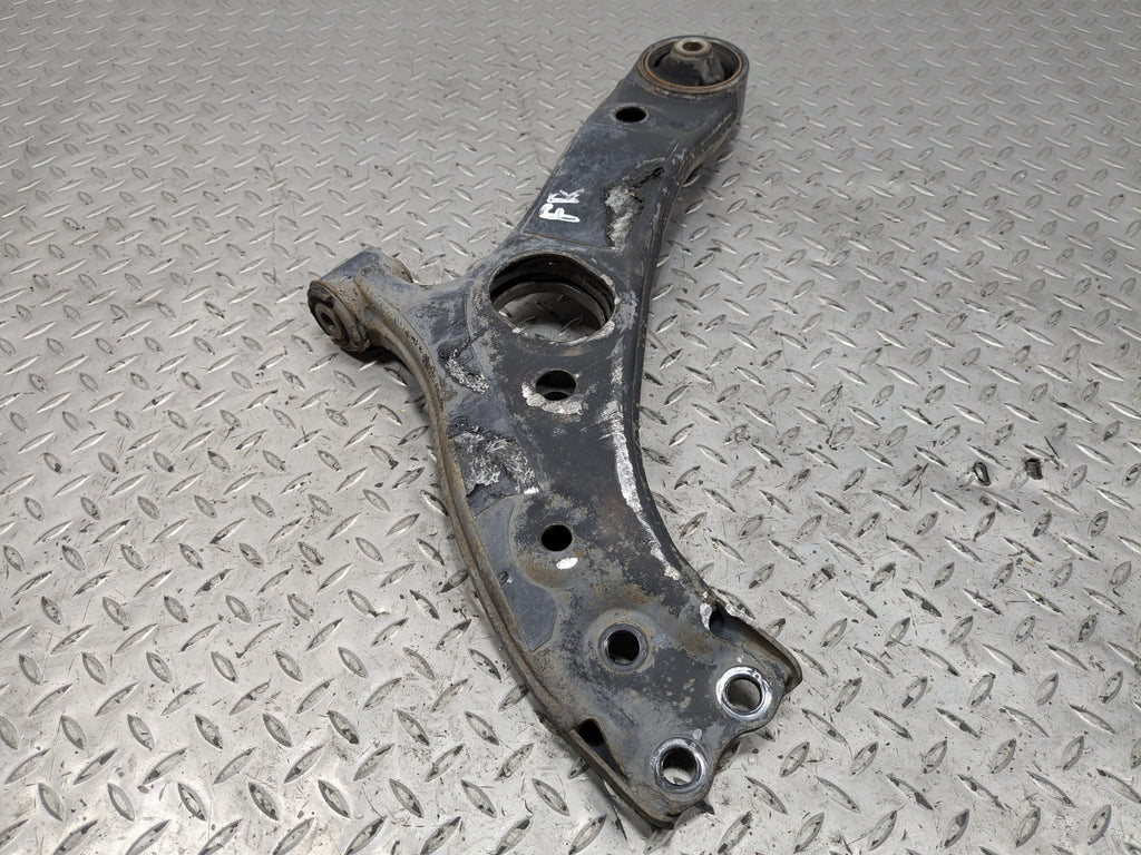 2012 - 2014 OEM HYUNDAI AZERA LOWER CONTROL ARM SUSPENSION FRONT RIGHT SIDE