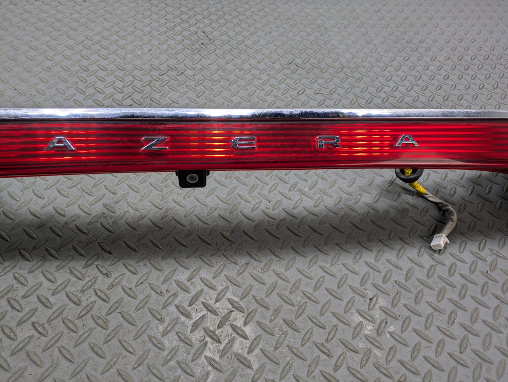2012 - 2014 OEM HYUNDAI AZERA TAIL LIGHT WITH CAMERA REAR CENTER LID MOUNTED