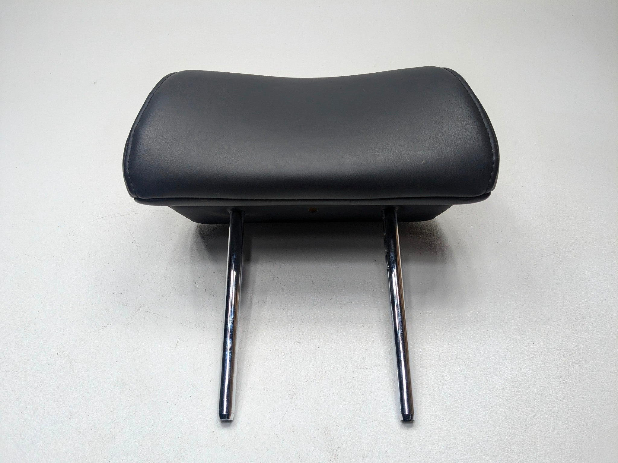 2012 - 2014 HYUNDAI AZERA OEM SEAT HEADREST REAR RIGHT SIDE BLACK LEATHER