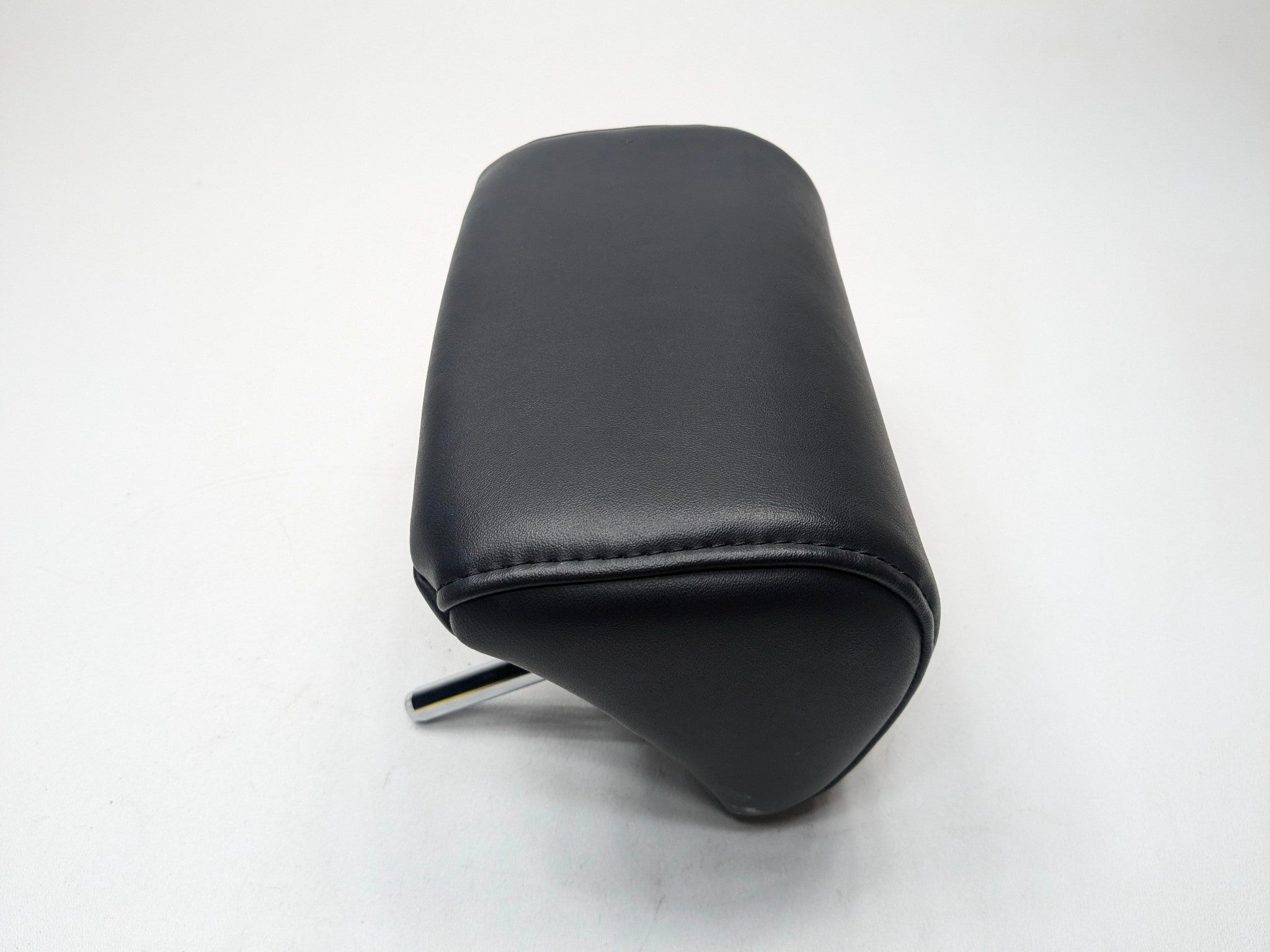 2012 - 2014 HYUNDAI AZERA OEM HEADREST REAR CENTER BLACK LEATHER