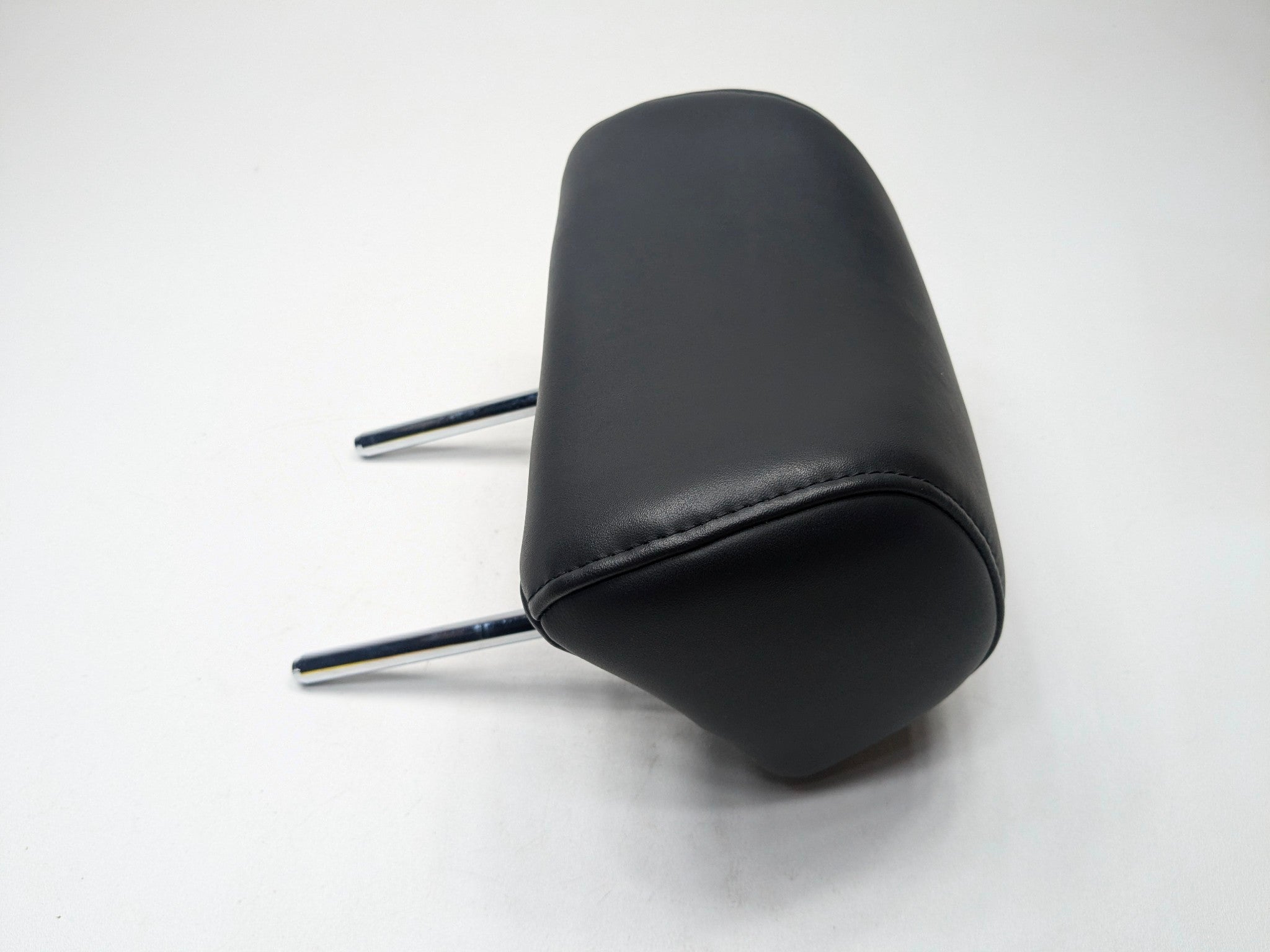 2012 - 2014 HYUNDAI AZERA OEM HEADREST REAR LEFT DRIVER SIDE BLACK LEATHER