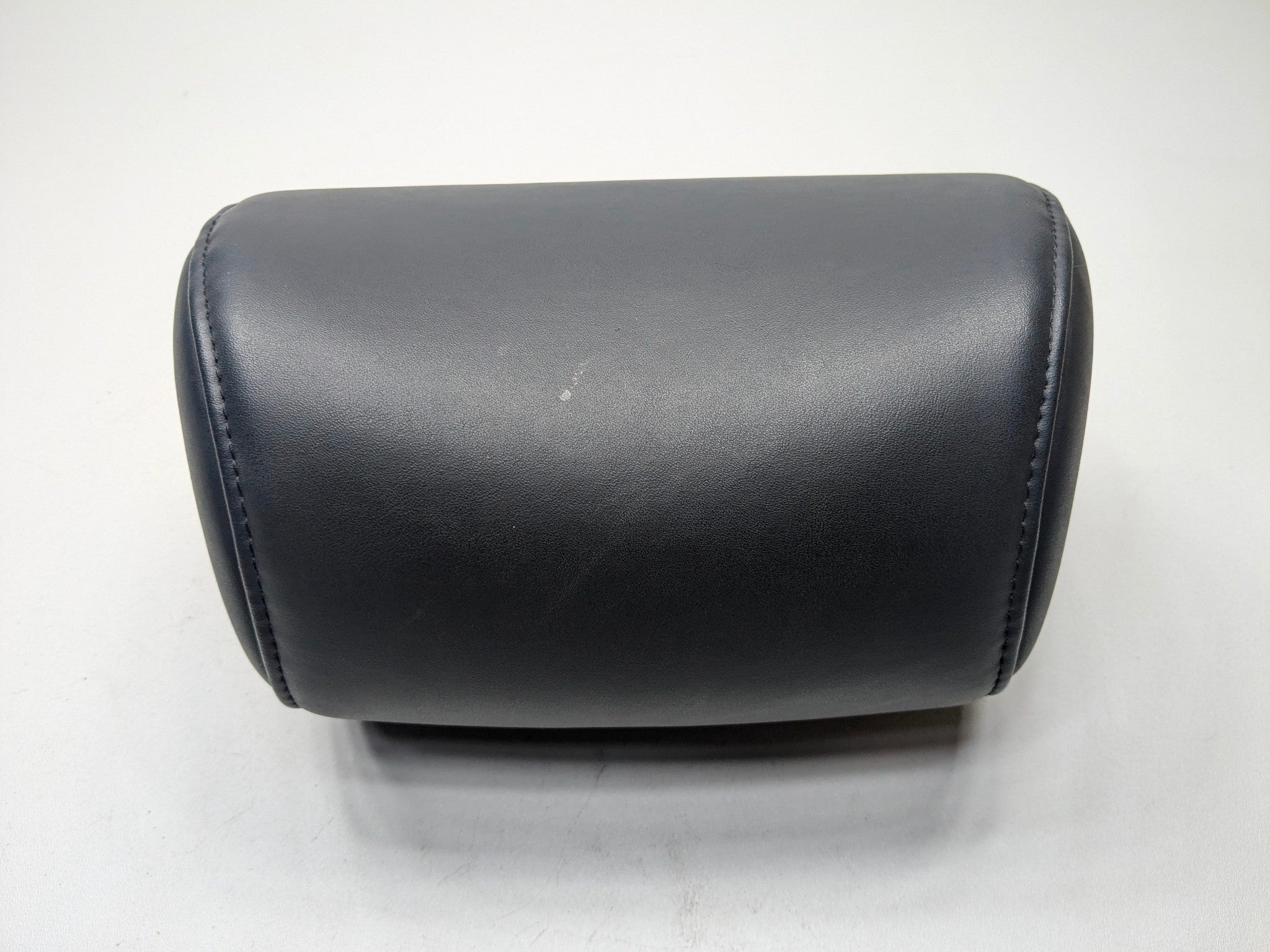 2012 - 2014 HYUNDAI AZERA OEM HEADREST REAR LEFT DRIVER SIDE BLACK LEATHER