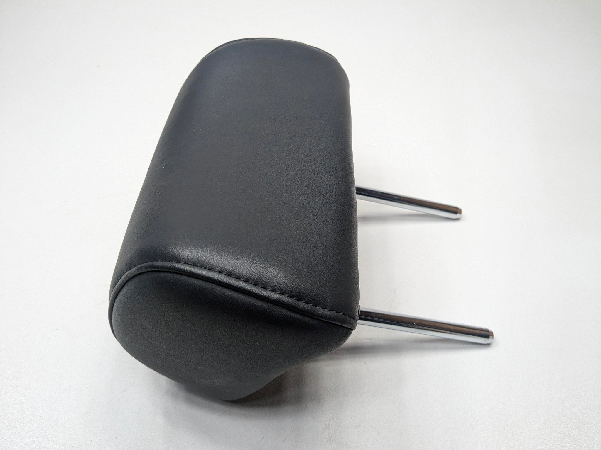 2012 - 2014 HYUNDAI AZERA OEM HEADREST REAR LEFT DRIVER SIDE BLACK LEATHER