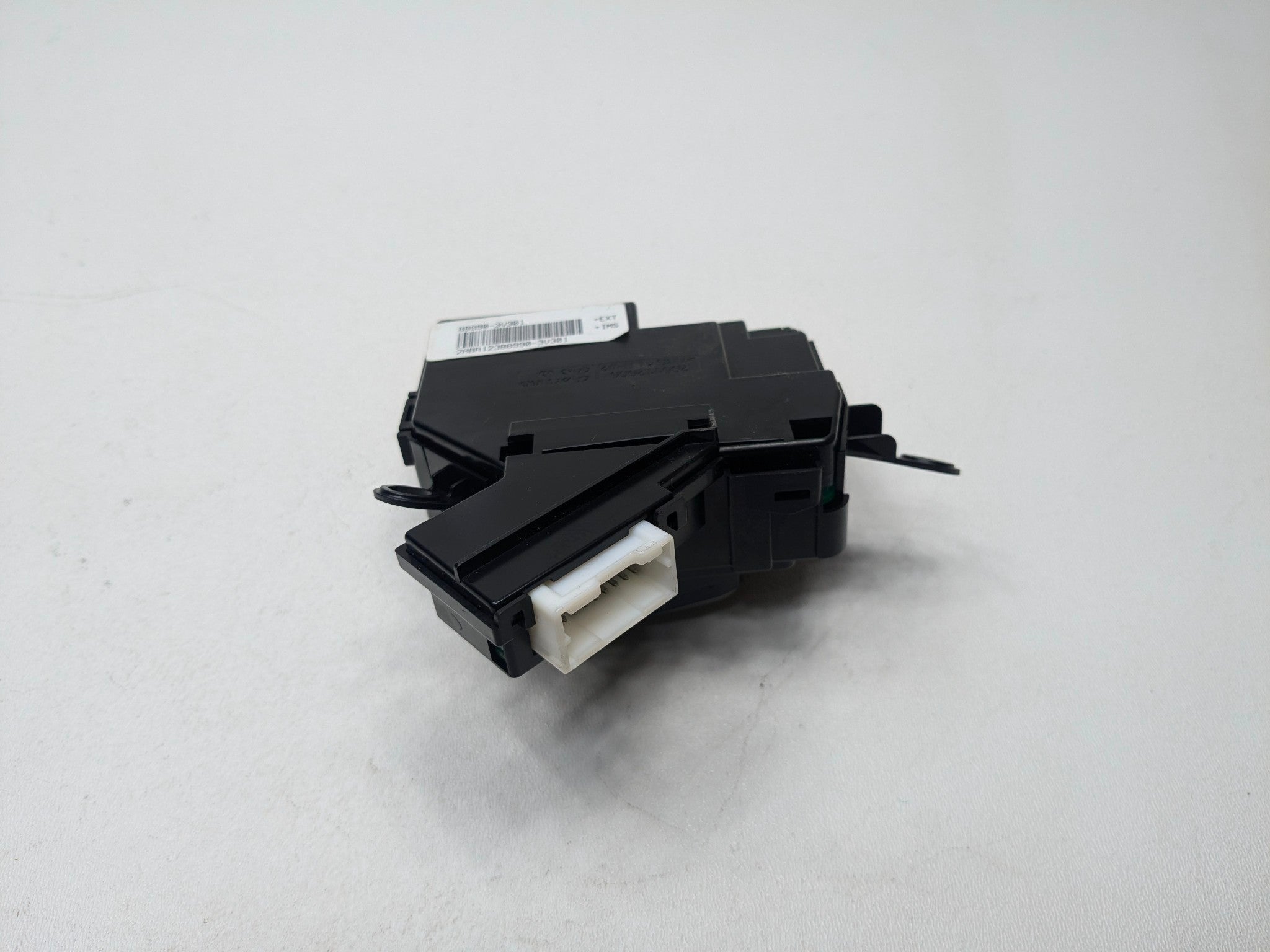 2012 - 2014 HYUNDAI AZERA OEM DOOR SWITCH SEAT MEMORY FRONT LEFT DRIVER SIDE
