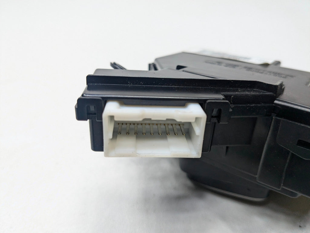 2012 - 2014 HYUNDAI AZERA OEM DOOR SWITCH SEAT MEMORY FRONT LEFT DRIVER SIDE