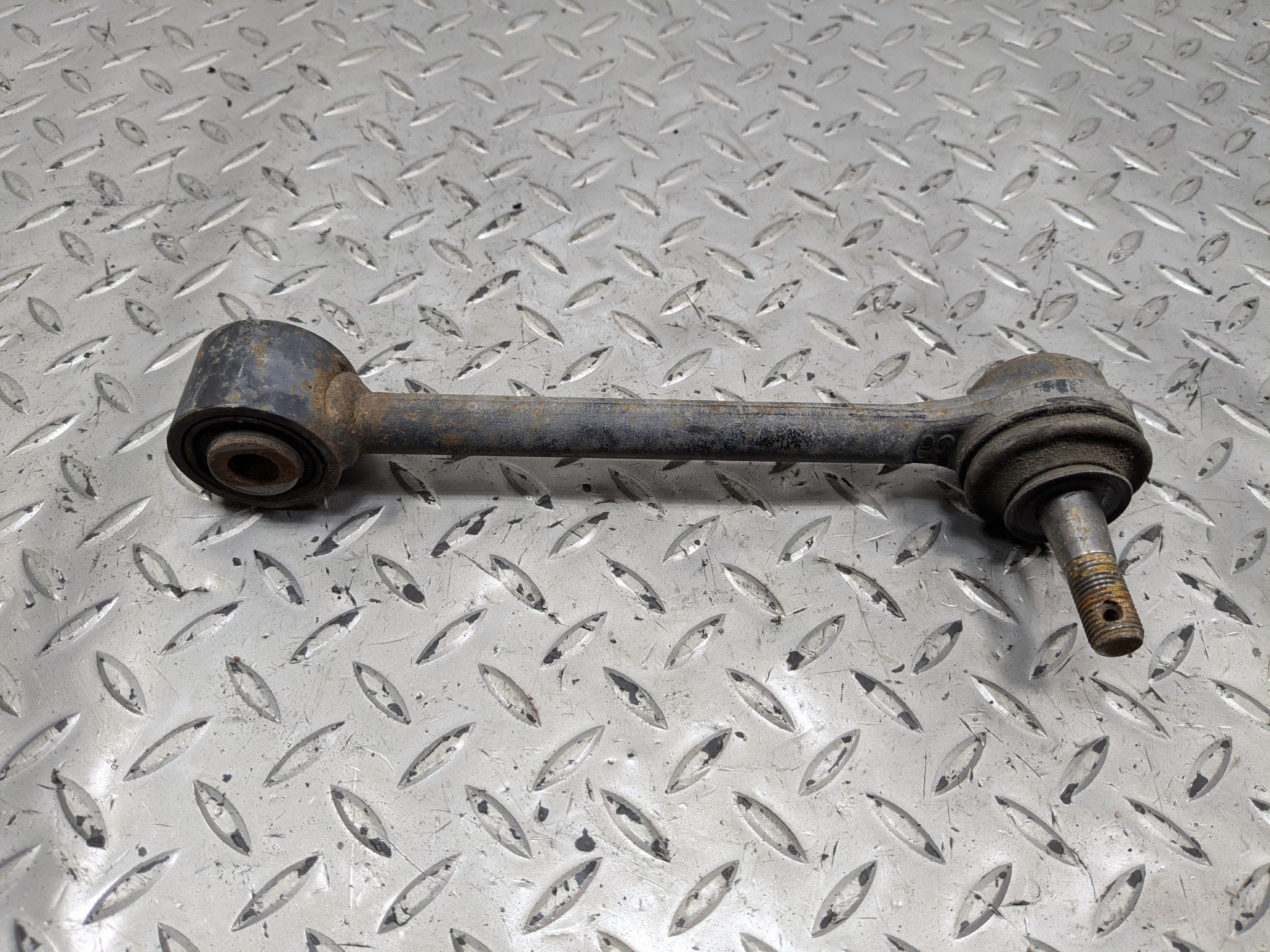 2012 - 2014 HYUNDAI AZERA OEM CONTROL ARM UPPER FORWARD SUSPENSION REAR RIGHT