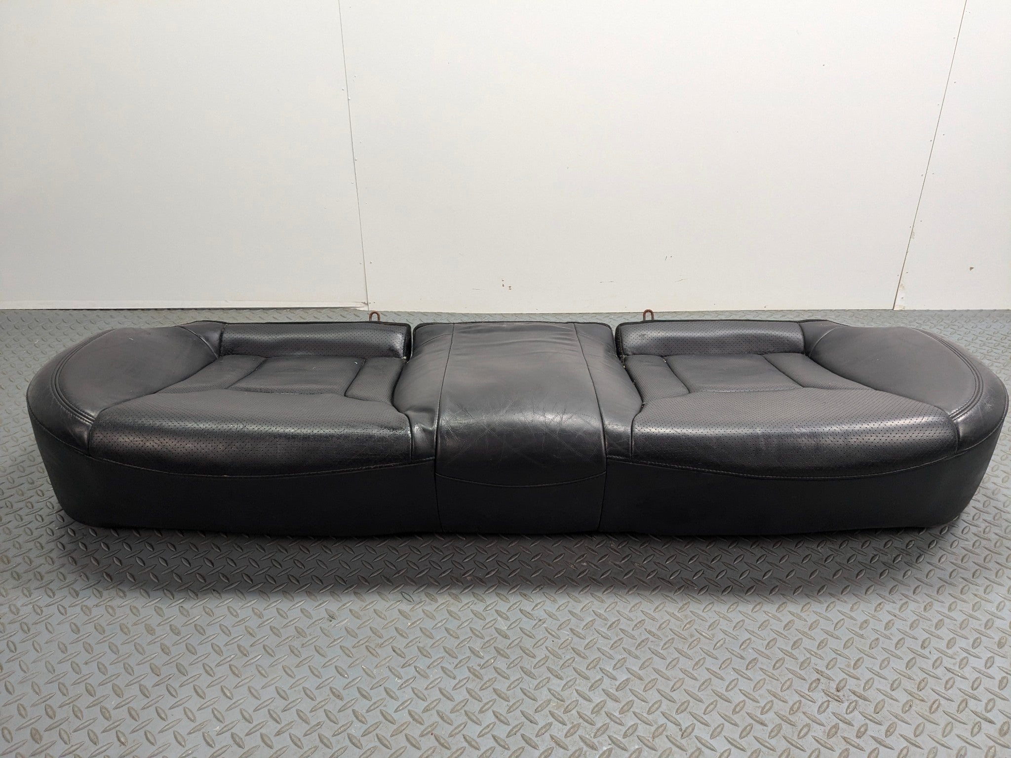 2012 - 2014 HYUNDAI AZERA OEM REAR LOWER SEAT CUSHION BOTTOM LEATHER BLACK