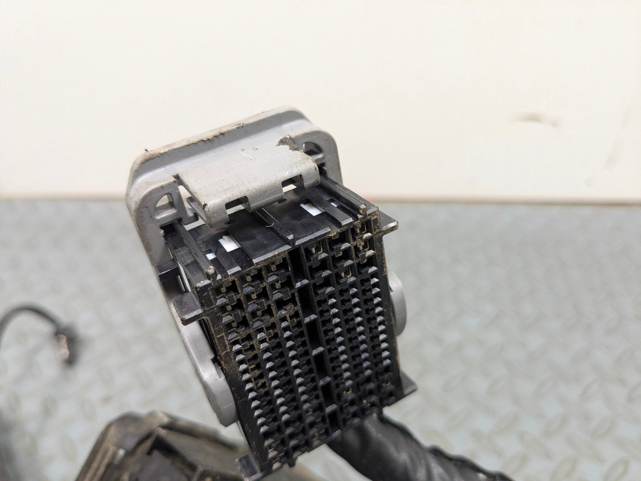 2012 - 2014 HYUNDAI AZERA OEM ENGINE WIRE WIRING HARNESS CABLE AND CONNECTOR