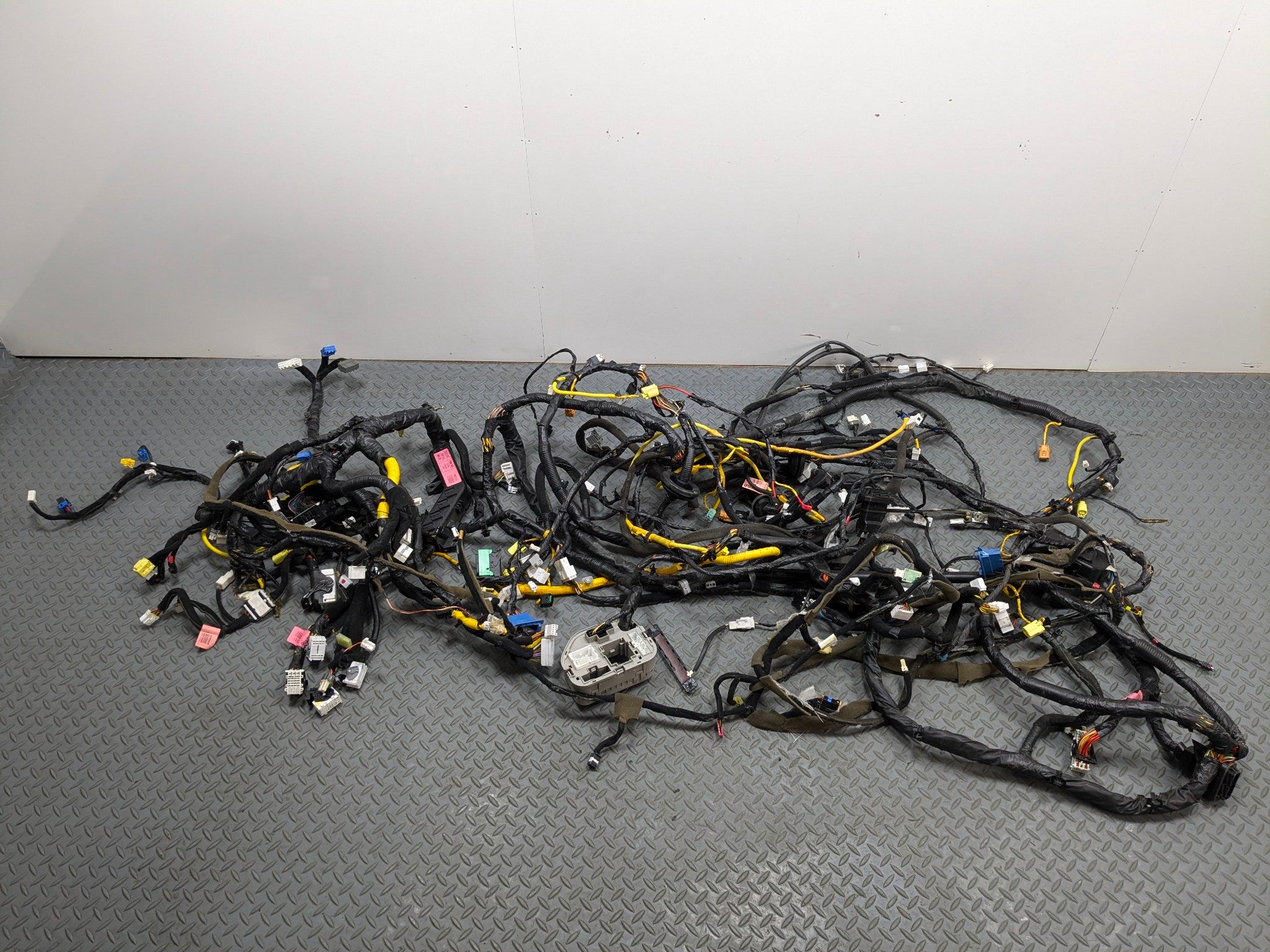 2012 - 2014 OEM HYUNDAI AZERA BODY WIRE HARNESS INTERIOR CABLE AND CONNECTOR