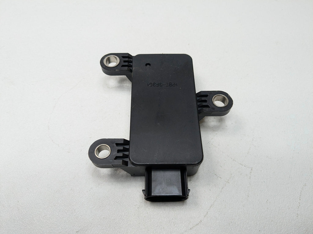 2012 - 2014 HYUNDAI AZERA OEM YAW RATE SENSOR STABILITY CONTROL MODULE UNIT