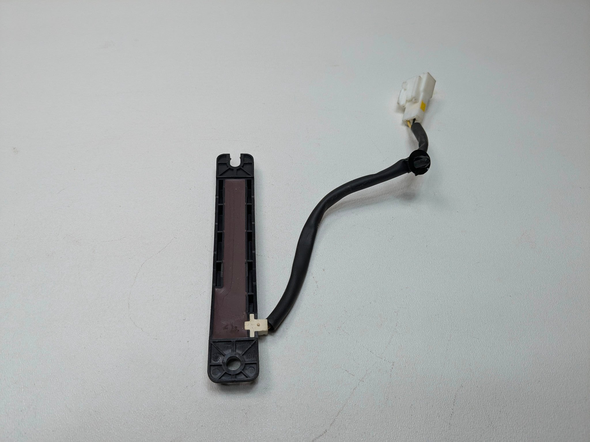 2012 - 2014 HYUNDAI AZERA OEM KEYLESS ENTRY SYSTEM ANTENNA MODULE