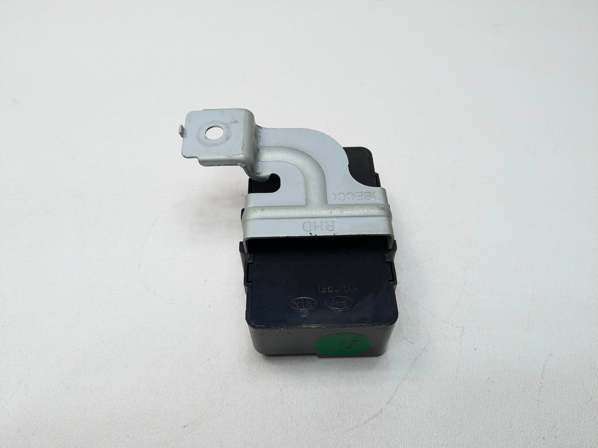 2012 - 2014 HYUNDAI AZERA OEM ICM RELAY IGNITION COMPUTER CONTROL MODULE UNIT