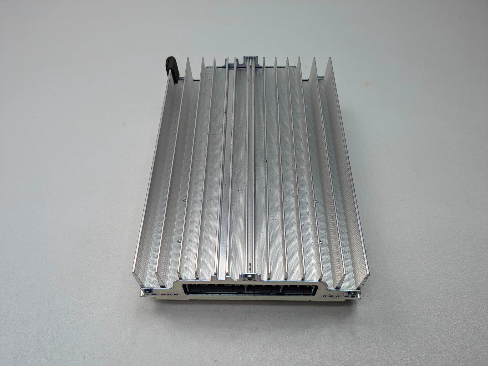 2012 - 2014 HYUNDAI AZERA OEM AUDIO AND RADIO SYSTEM AMPLIFIER EQUIPMENT