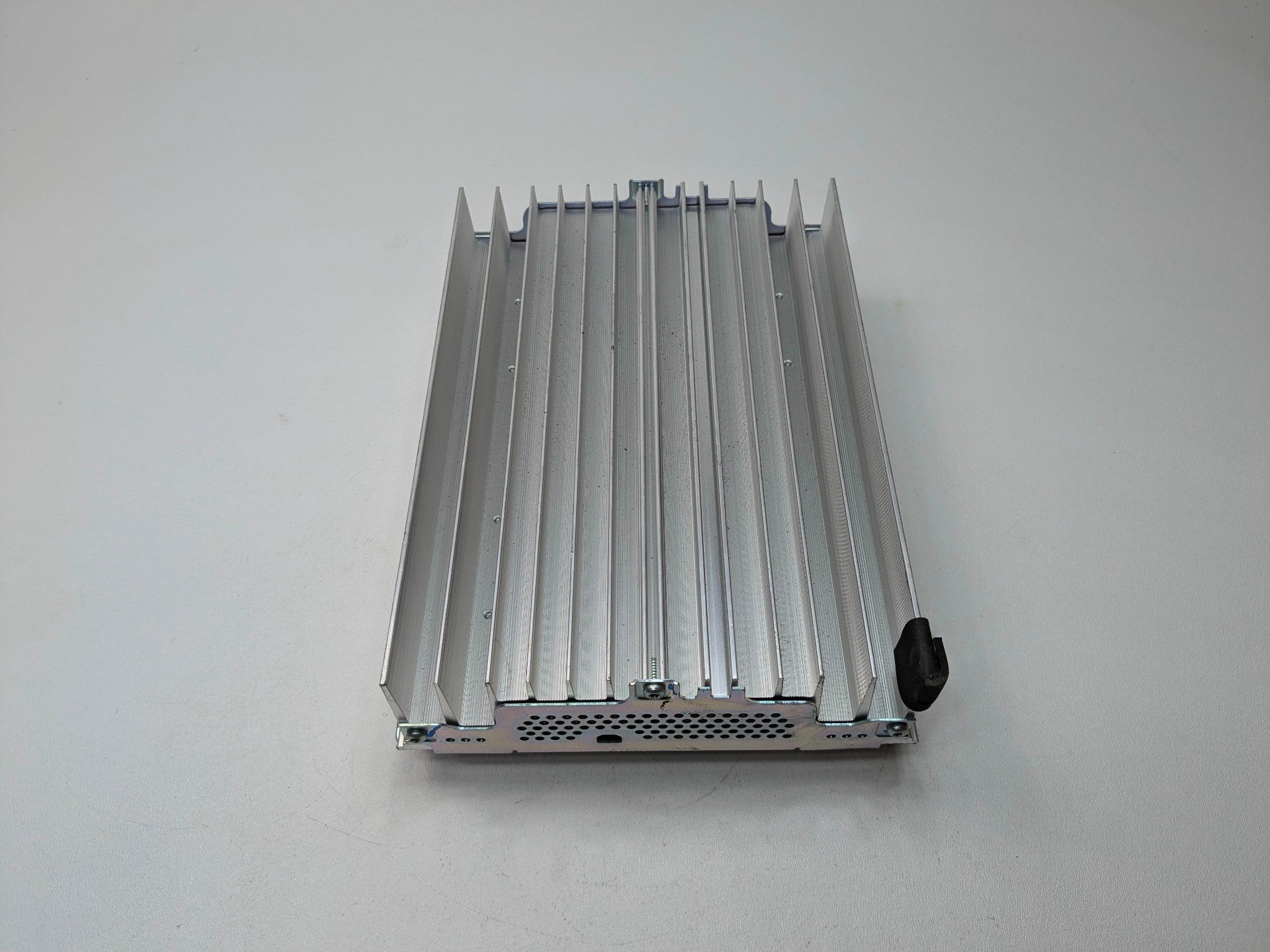 2012 - 2014 HYUNDAI AZERA OEM AUDIO AND RADIO SYSTEM AMPLIFIER EQUIPMENT