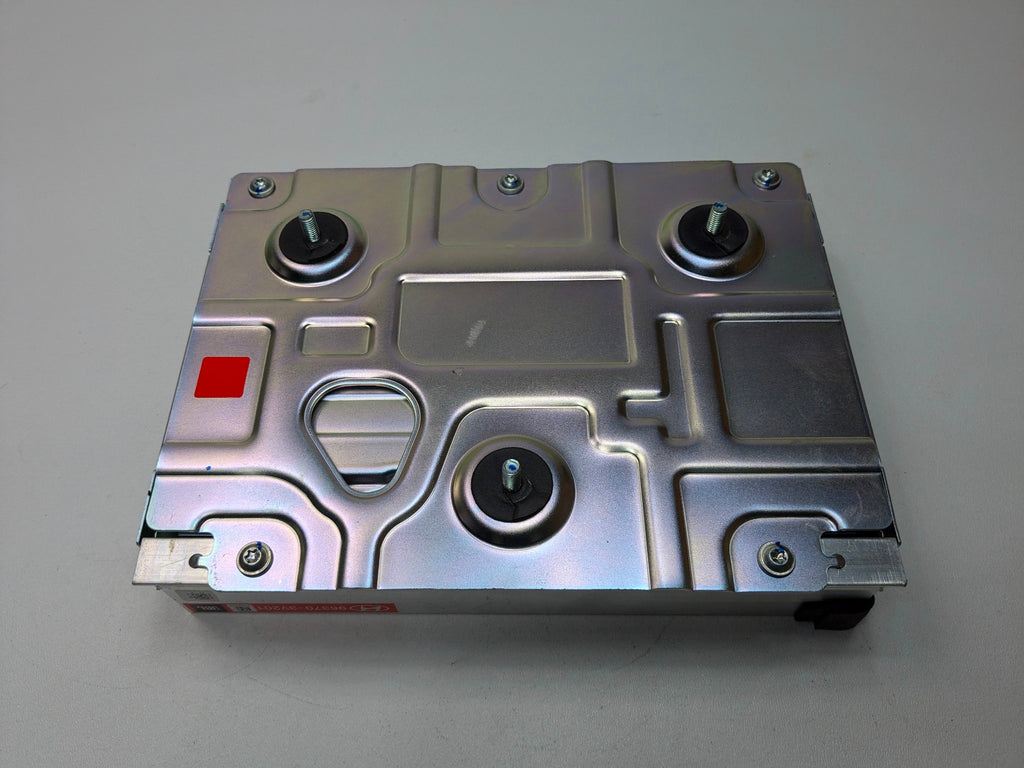 2012 - 2014 HYUNDAI AZERA OEM AUDIO AND RADIO SYSTEM AMPLIFIER EQUIPMENT