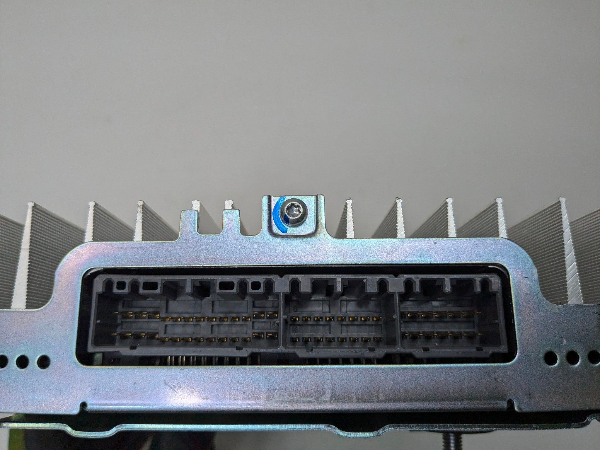 2012 - 2014 HYUNDAI AZERA OEM AUDIO AND RADIO SYSTEM AMPLIFIER EQUIPMENT