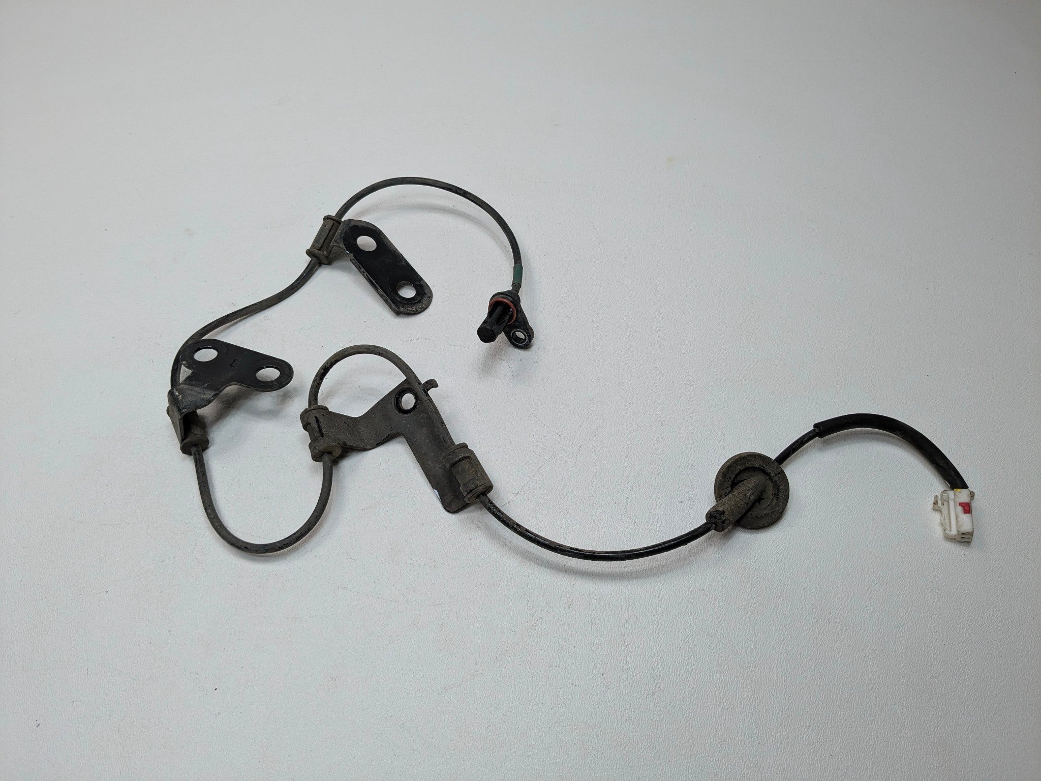 2012 - 2014 HYUNDAI AZERA OEM ABS WHEEL SPEED SENSOR REAR LEFT DRIVER SIDE