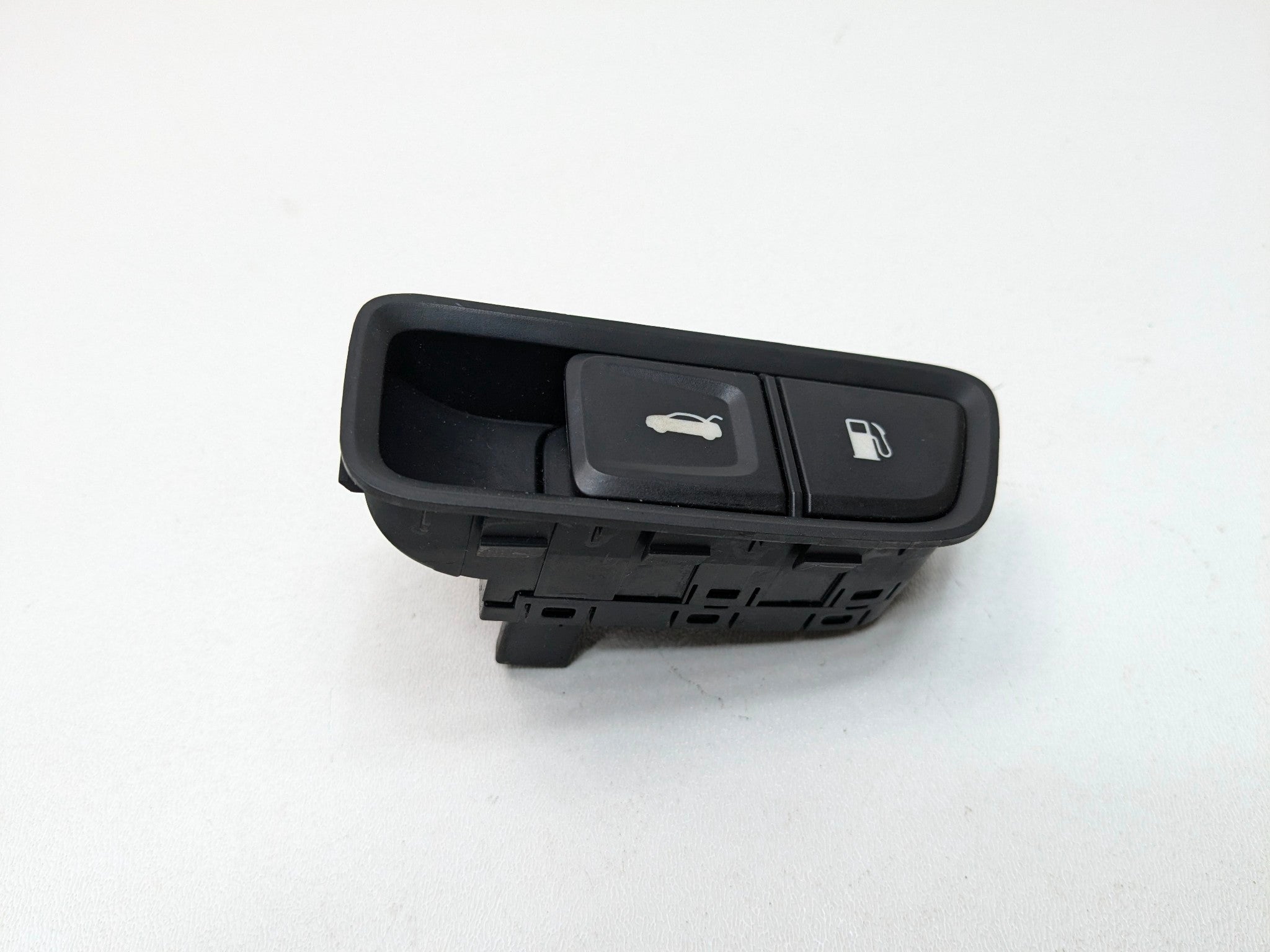 2012 - 2014 HYUNDAI AZERA OEM REAR TRUNK FUEL DOOR OPEN SWITCH