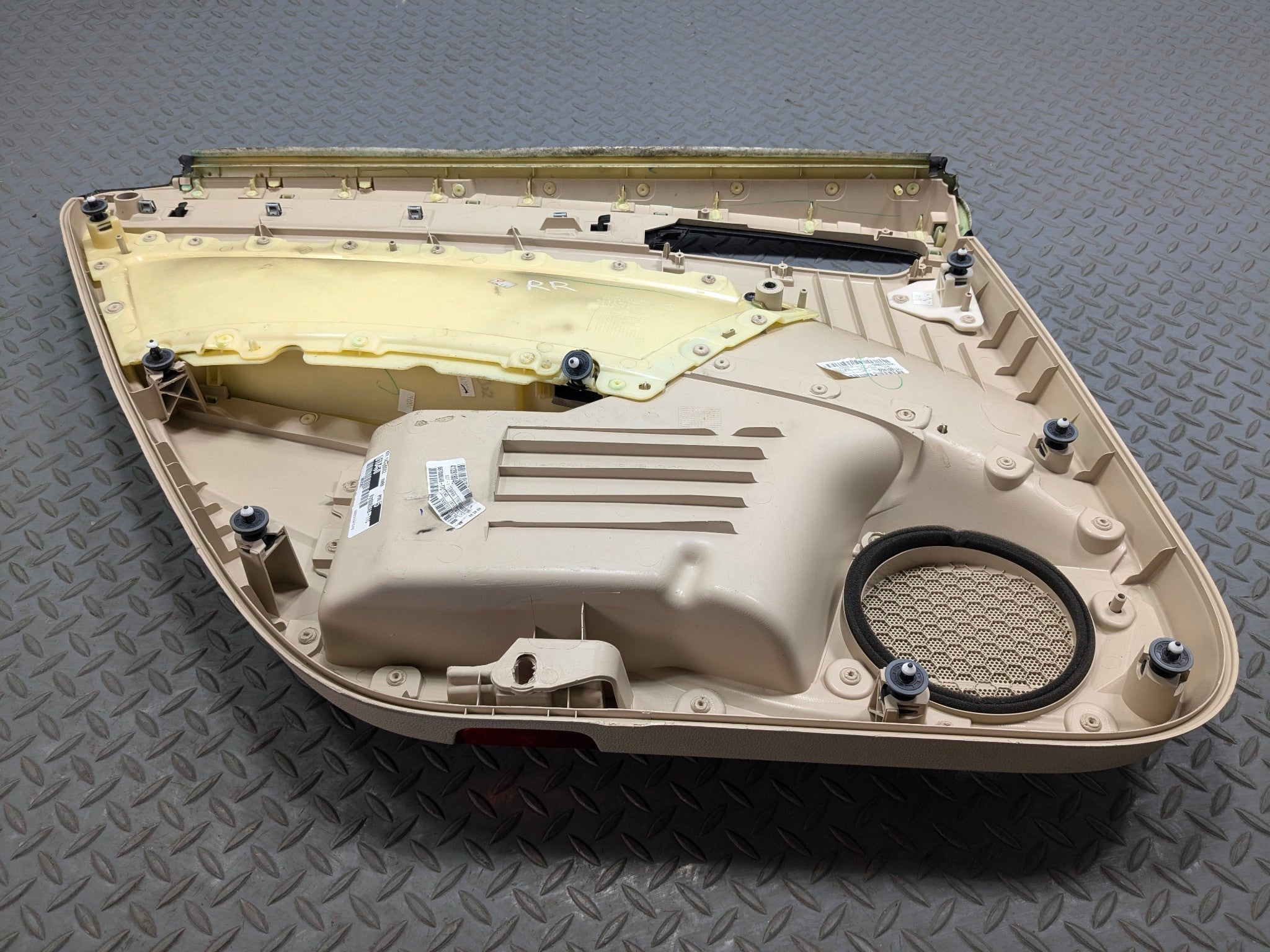 10 - 15 VOLKSWAGEN PASSAT OEM INTERIOR DOOR TRIM PANEL REAR RIGHT PASSENGER SIDE