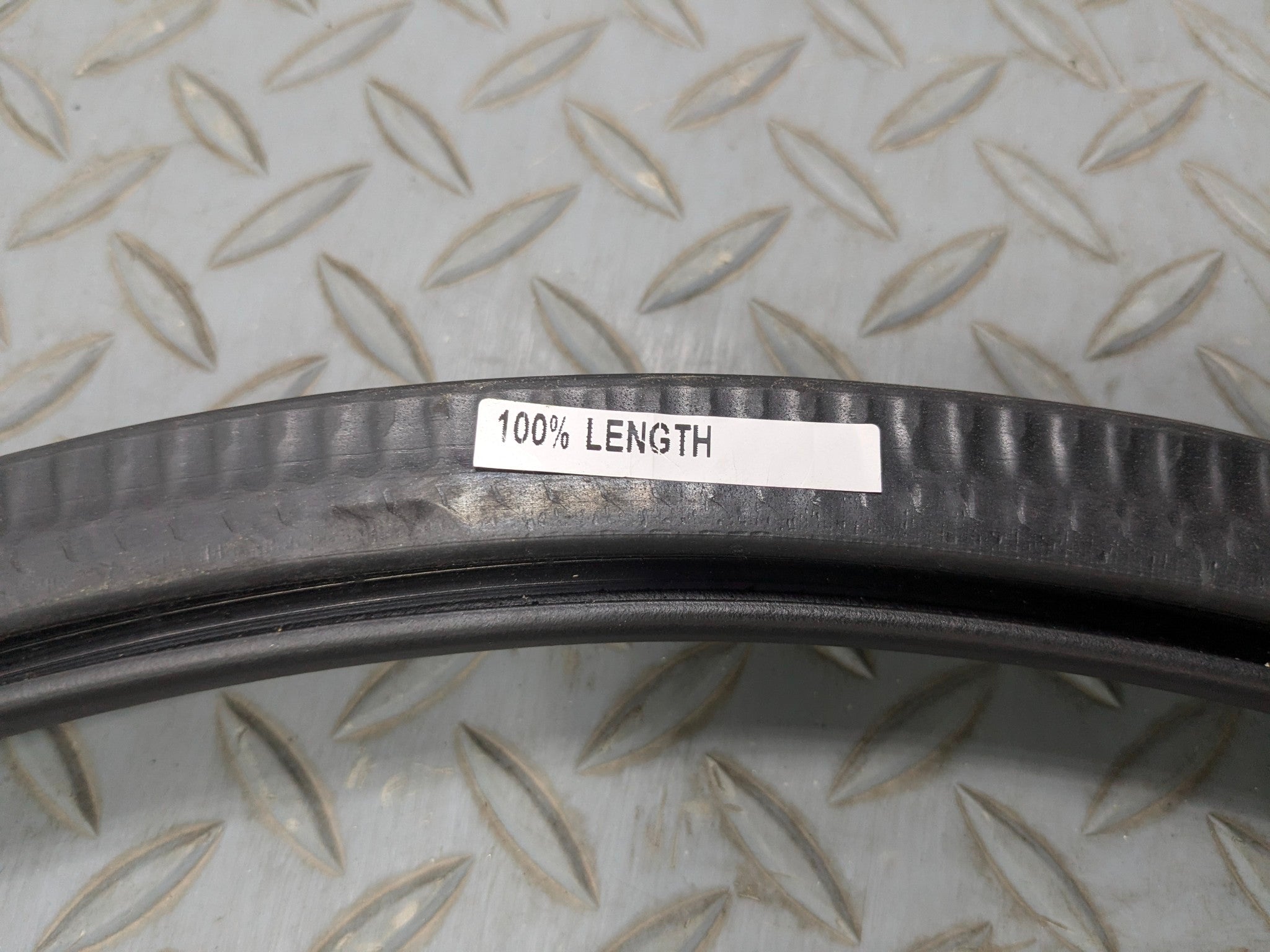 10 - 15 VOLKSWAGEN PASSAT OEM DOOR SEAL WEATHER STRIPPING RUBBER REAR RIGHT SIDE