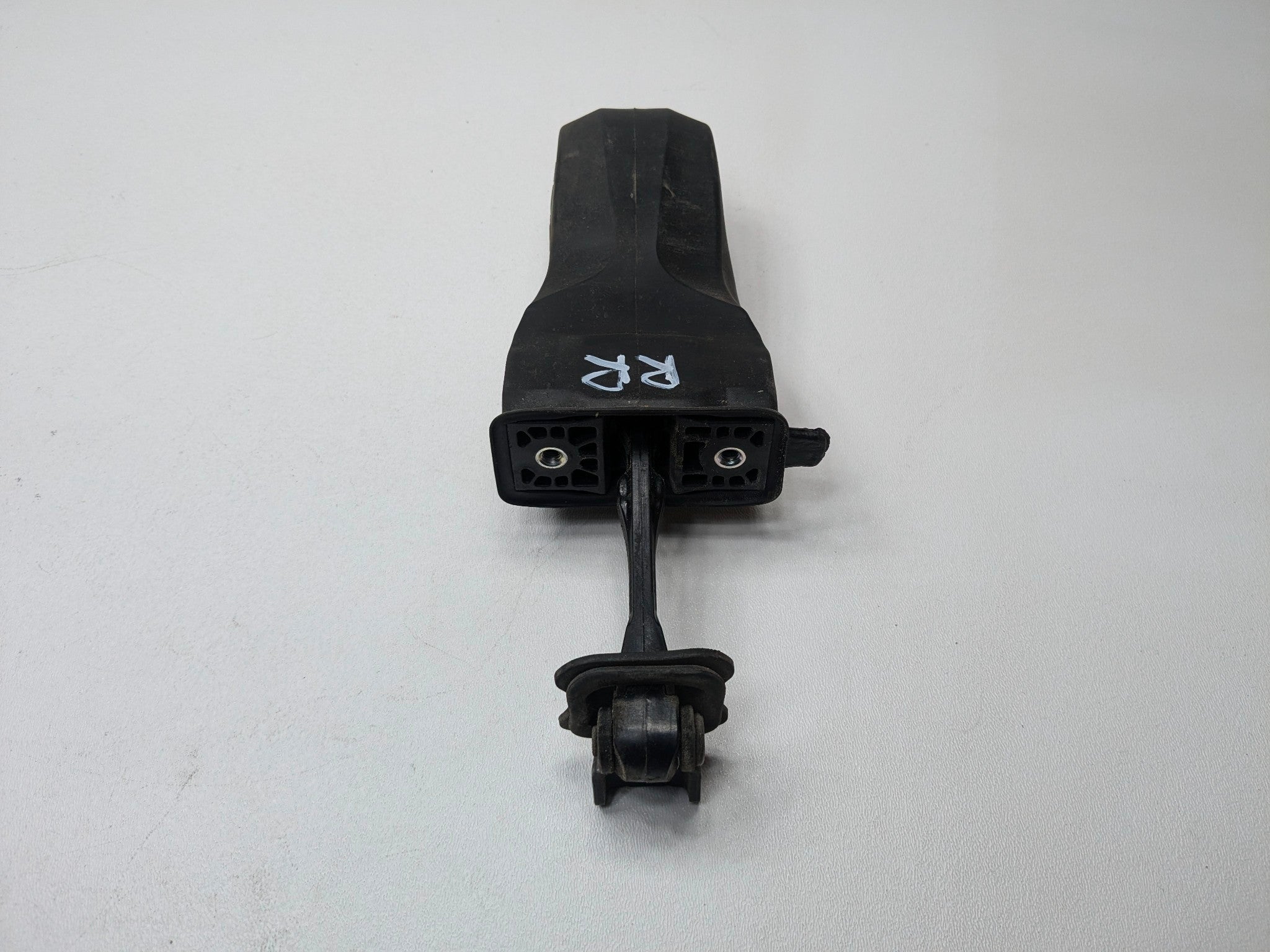 10 - 15 VOLKSWAGEN PASSAT OEM DOOR CHECK STRAP STOPPER REAR RIGHT PASSENGER SIDE