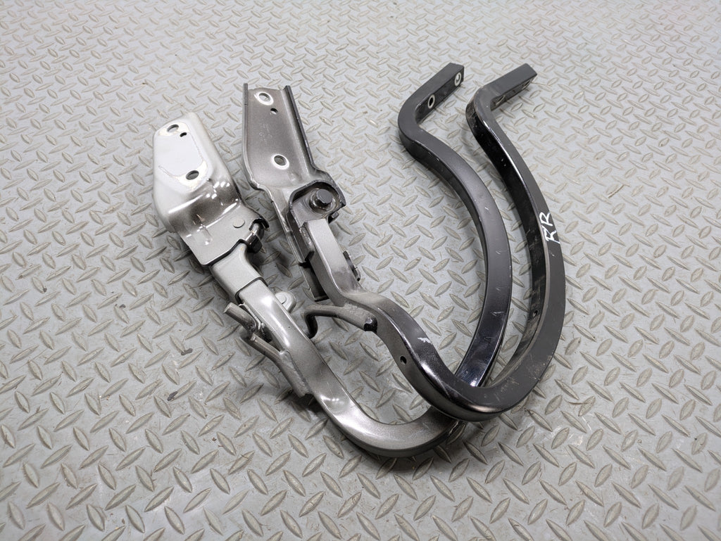 10 - 15 VOLKSWAGEN PASSAT OEM TAIL GATE HINGE REAR LEFT AND RIGHT SIDE TRUNK LID