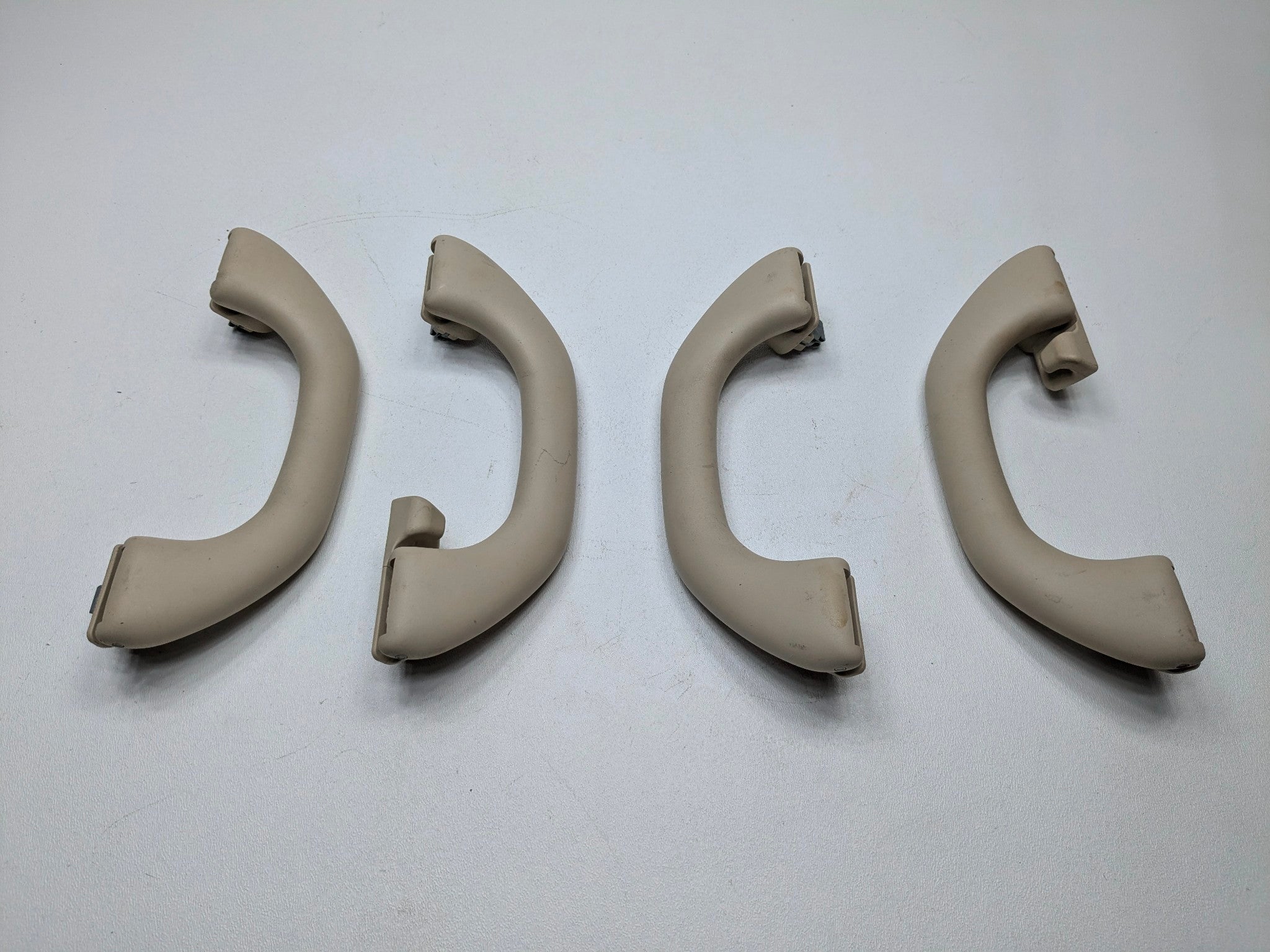 10 - 15 VOLKSWAGEN PASSAT OEM INTERIOR GRAB BAR HANDLE FRONT AND REAR UPPER ROOF