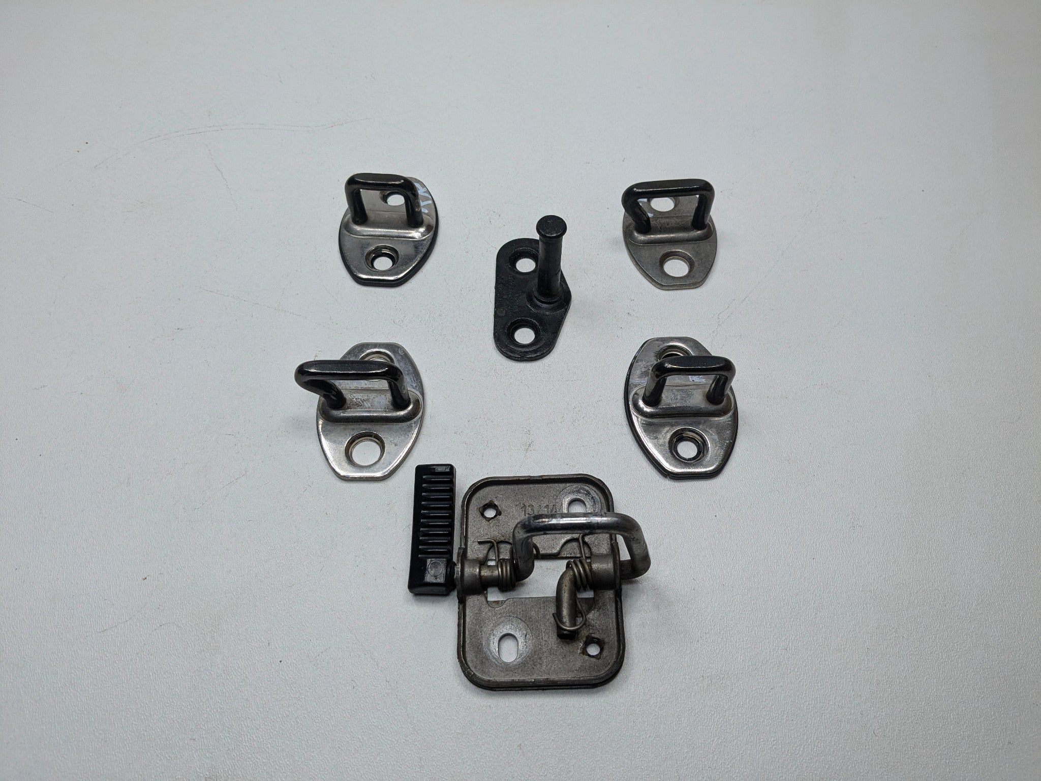 10 - 15 VOLKSWAGEN PASSAT OEM DOOR LOCK LATCH STRIKER PLATE FRONT AND REAR SET