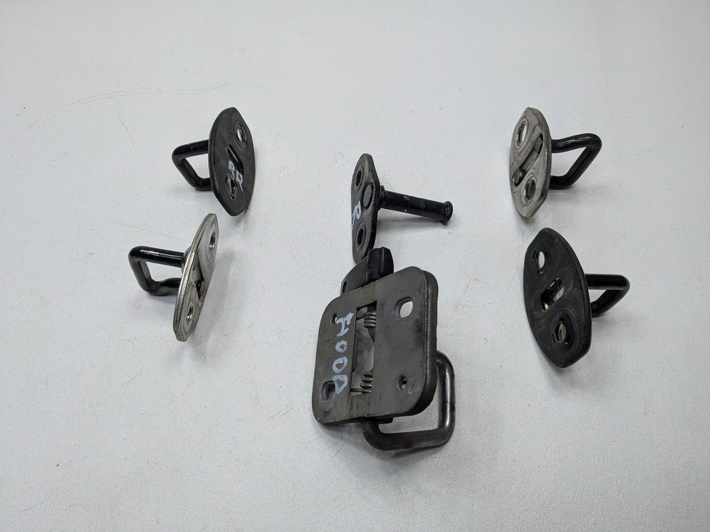 10 - 15 VOLKSWAGEN PASSAT OEM DOOR LOCK LATCH STRIKER PLATE FRONT AND REAR SET