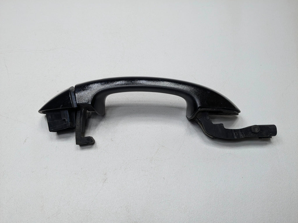 10 - 15 VOLKSWAGEN PASSAT OEM EXTERIOR DOOR HANDLE FRONT RIGHT PASSENGER SIDE