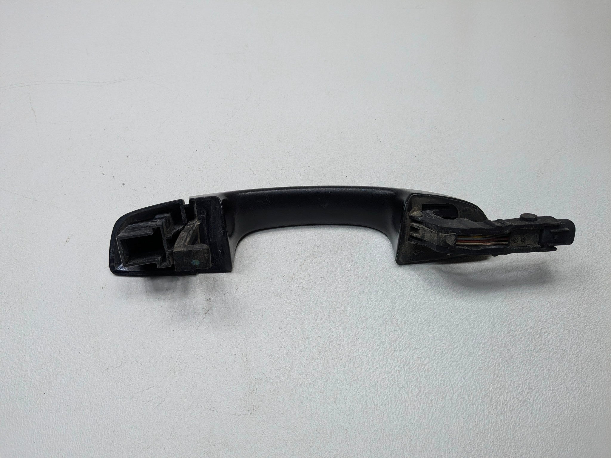 10 - 15 VOLKSWAGEN PASSAT OEM EXTERIOR DOOR HANDLE FRONT RIGHT PASSENGER SIDE