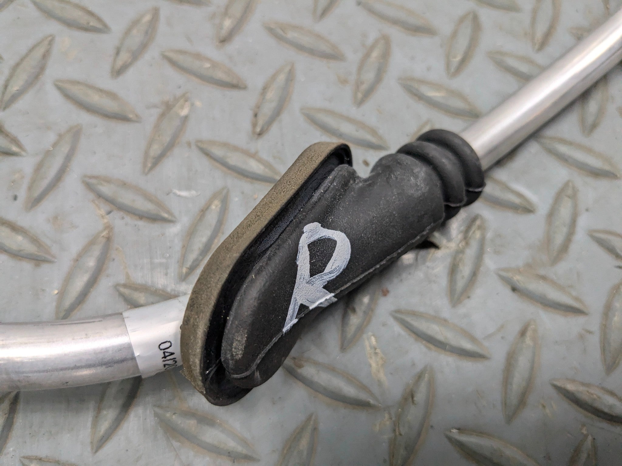 10 - 15 VOLKSWAGEN PASSAT OEM EMERGENCY PARKING BRAKE CABLES REAR LEFT AND RIGHT