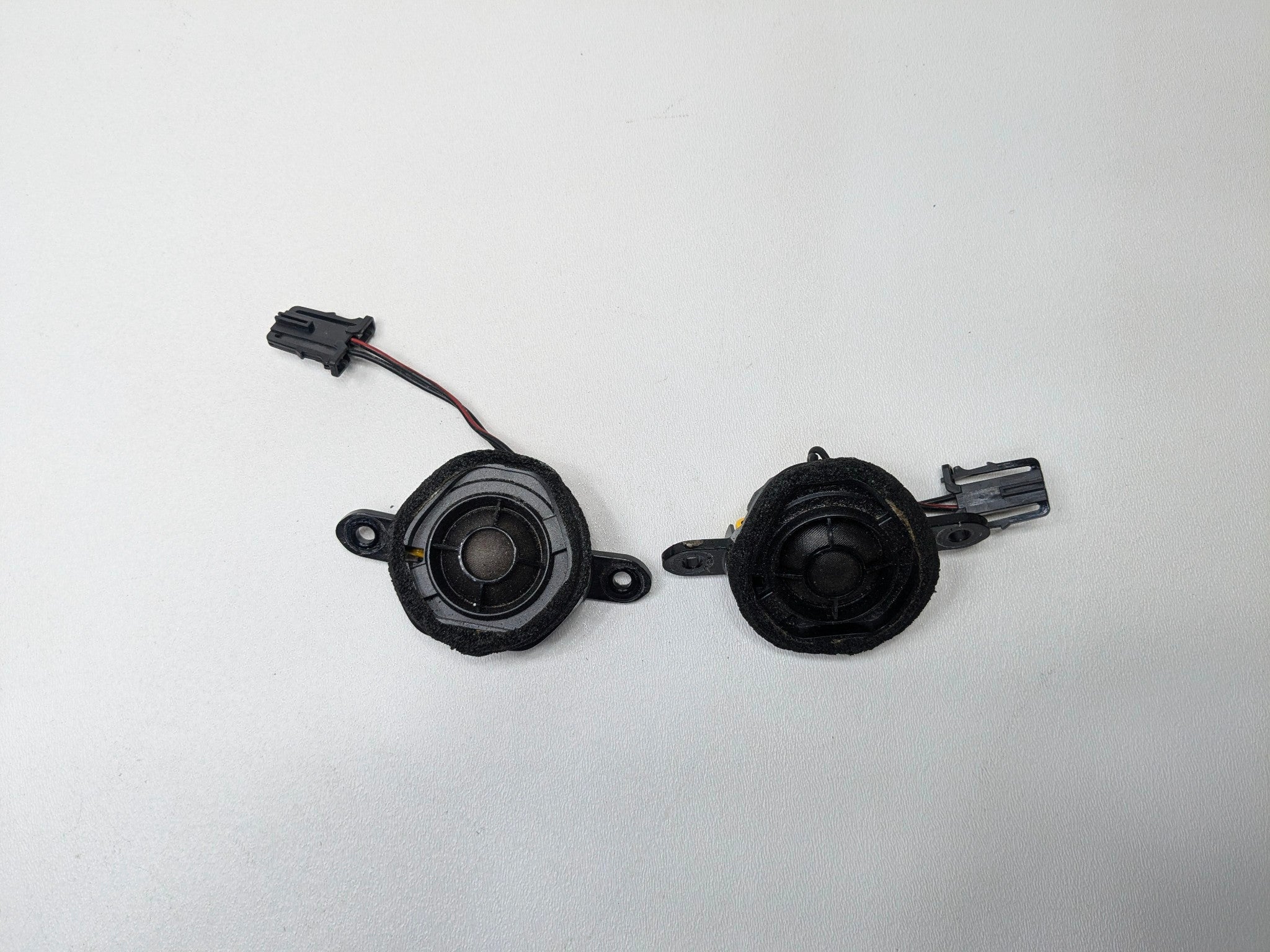 2010 - 2015 VOLKSWAGEN PASSAT OEM SPEAKER INTERIOR AUDIO SOUND SYSTEM SET OF 5