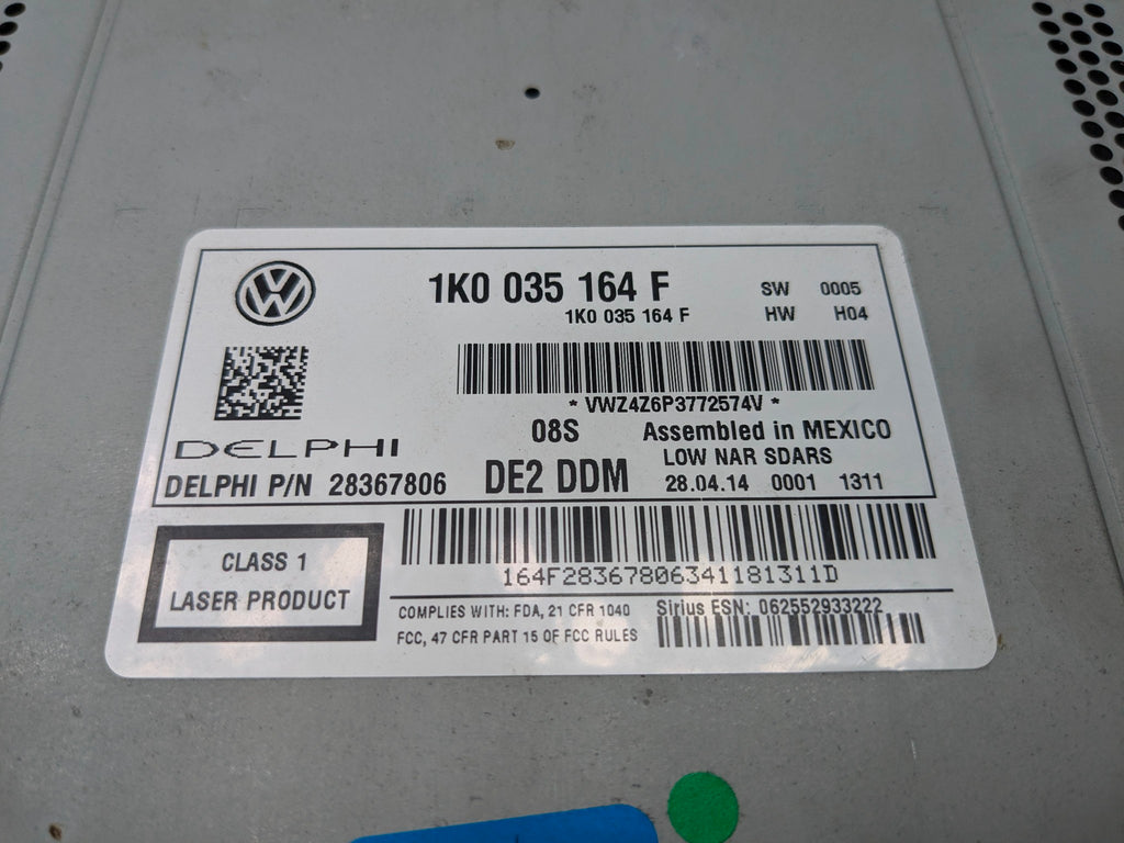 2010 - 2015 VOLKSWAGEN PASSAT OEM RADIO AUDIO AND VISUAL EQUIPMENT ASSEMBLY
