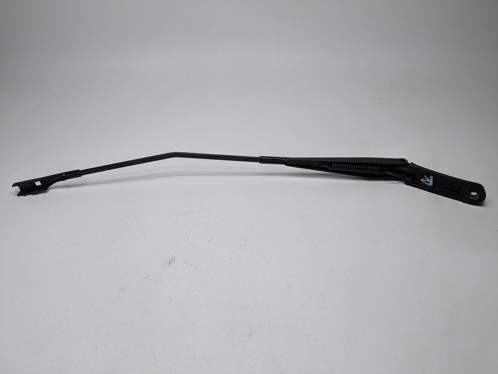 10 - 15 VOLKSWAGEN PASSAT OEM WINDSHIELD WIPER ARM FRONT RIGHT PASSENGER SIDE