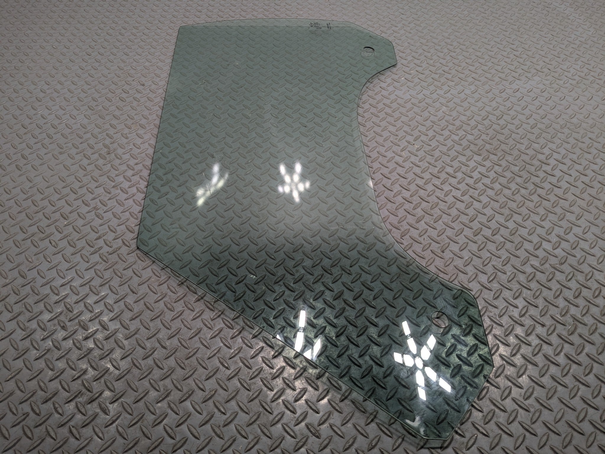 2008 - 2014 MINI COOPER OEM DOOR WINDOW GLASS FRONT LEFT DRIVER SIDE