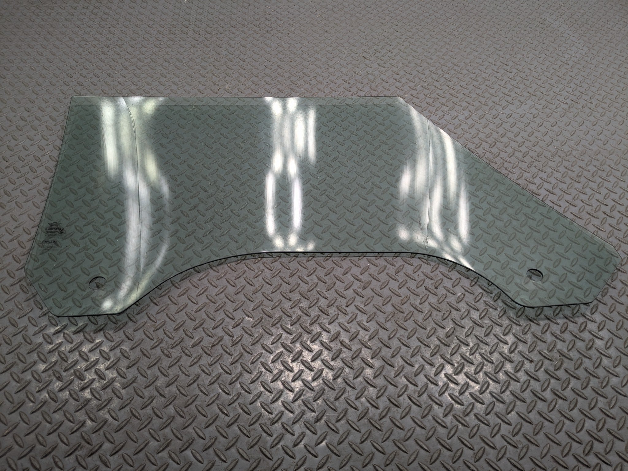 2008 - 2014 MINI COOPER OEM DOOR WINDOW GLASS FRONT LEFT DRIVER SIDE