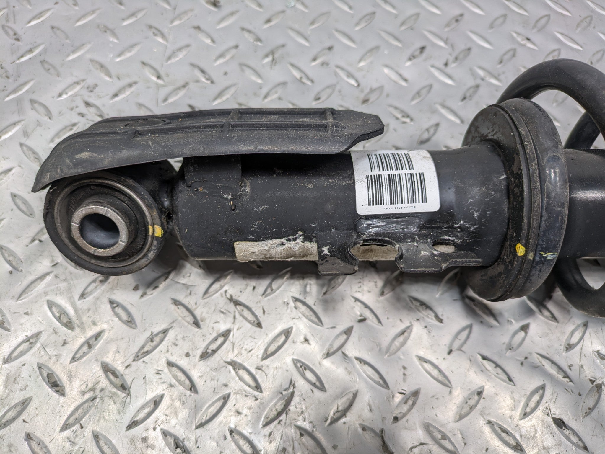 2008 - 2014 MINI COOPER OEM SHOCK STRUT COIL SPRING SUSPENSION REAR RIGHT SIDE