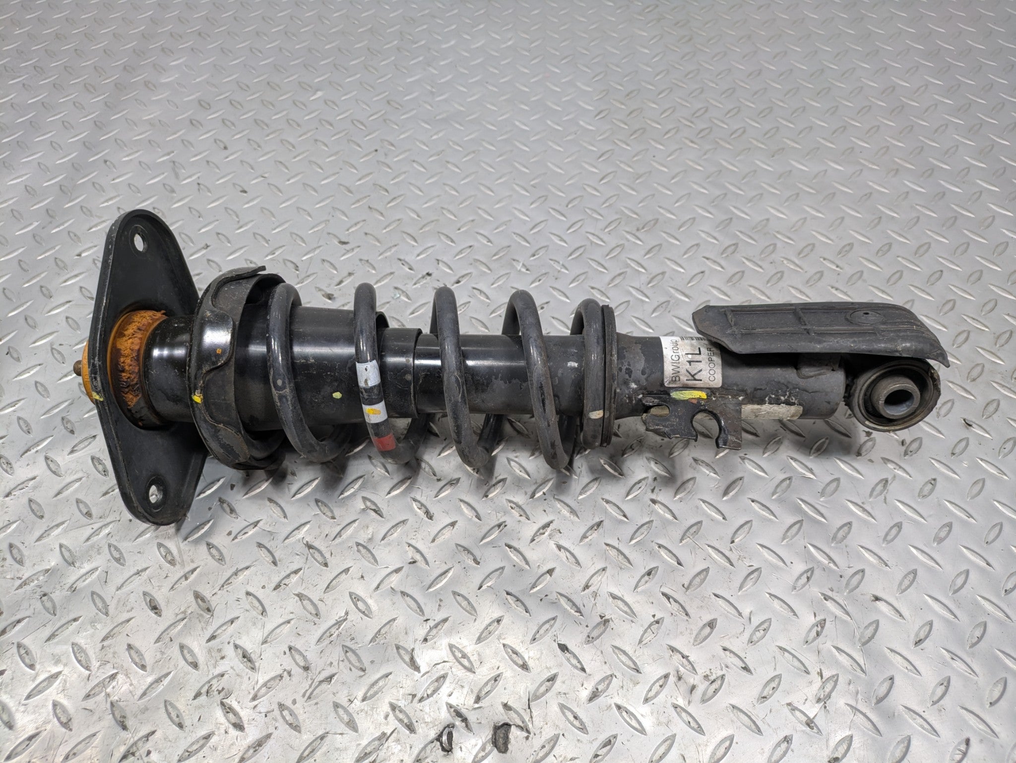 2008 - 2014 MINI COOPER OEM SHOCK STRUT COIL SPRING SUSPENSION REAR LEFT SIDE