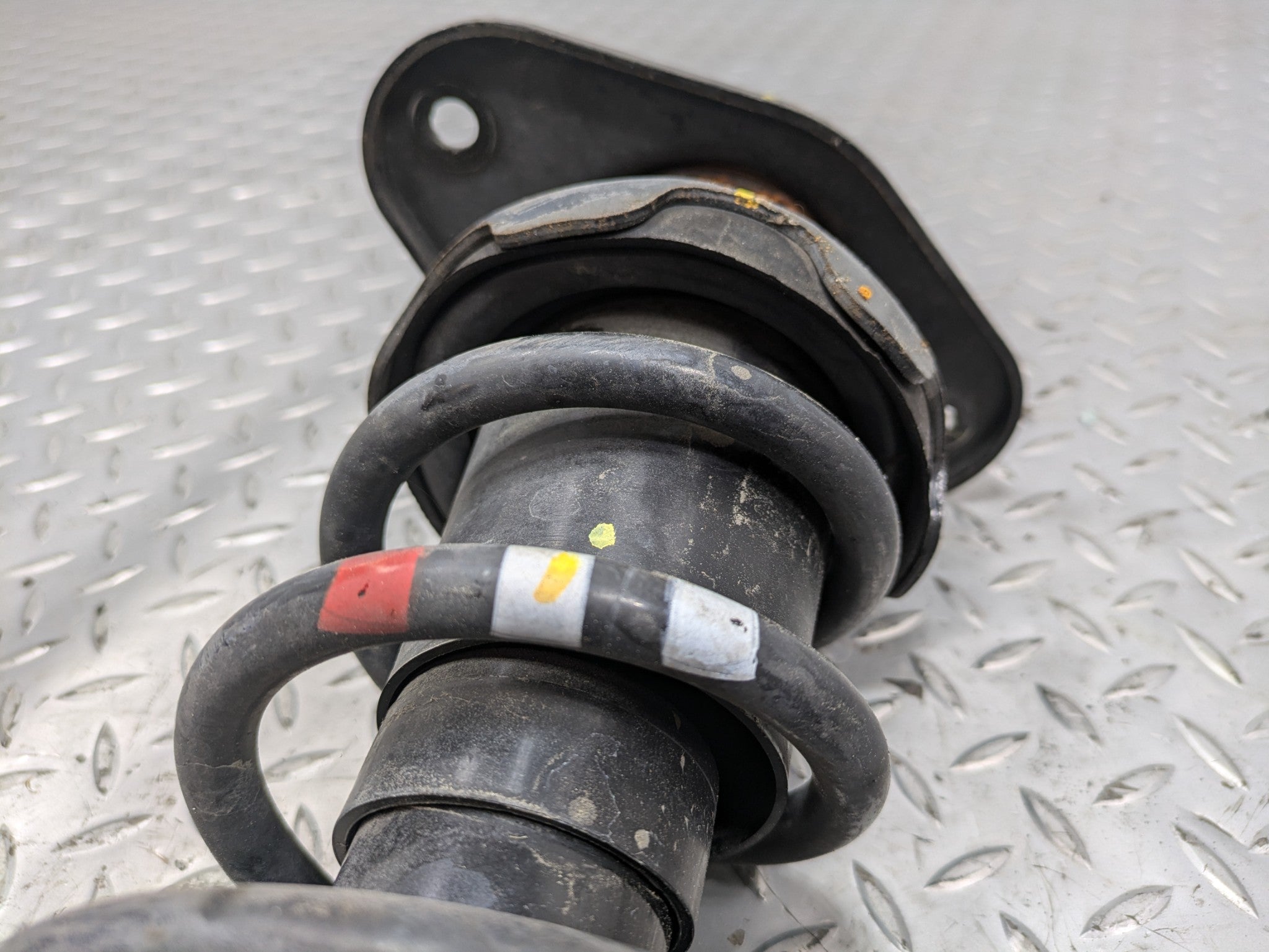 2008 - 2014 MINI COOPER OEM SHOCK STRUT COIL SPRING SUSPENSION REAR LEFT SIDE