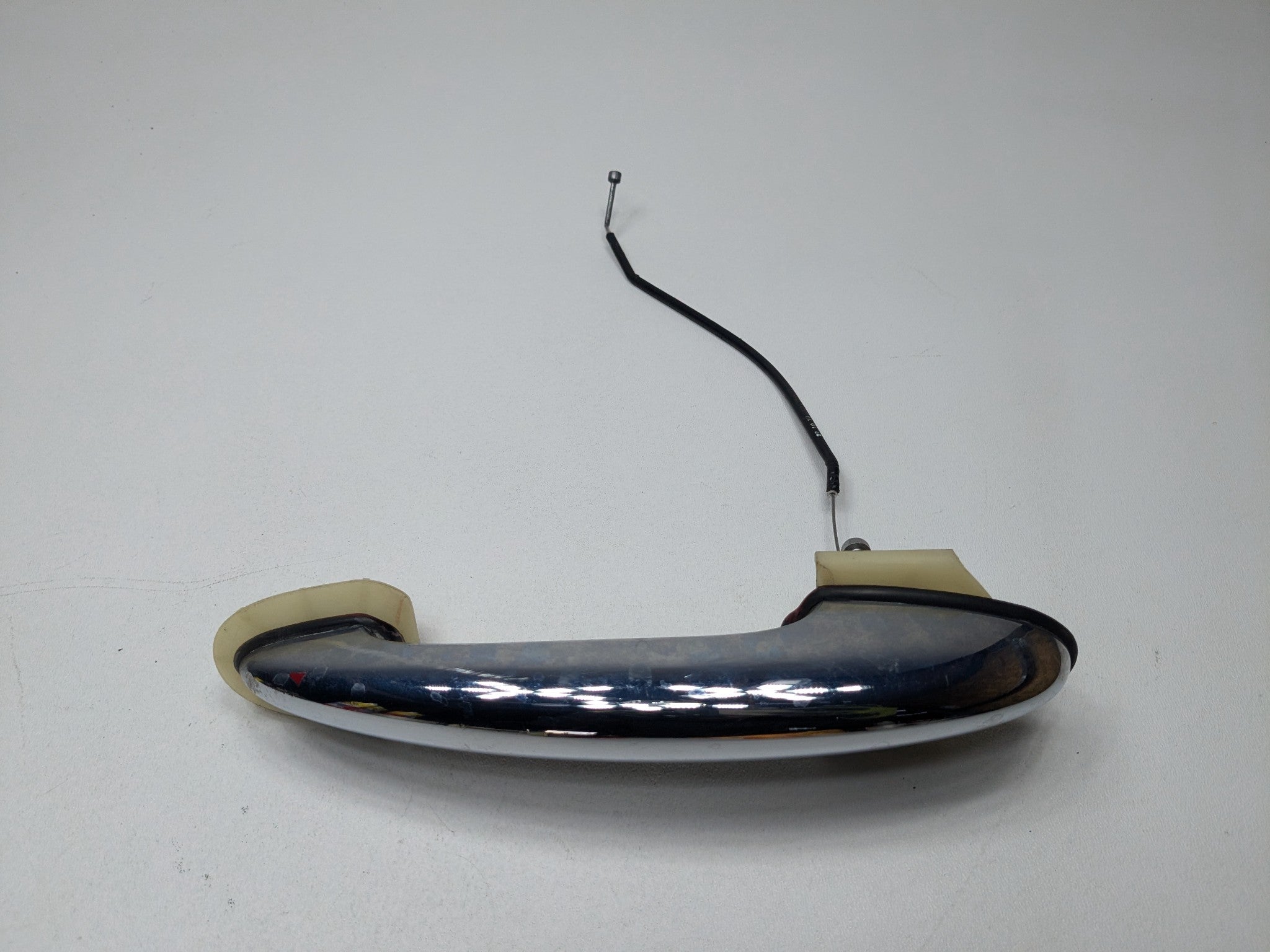 2008 - 2014 MINI COOPER OEM EXTERIOR DOOR HANDLE ASSEMBLY FRONT RIGHT SIDE