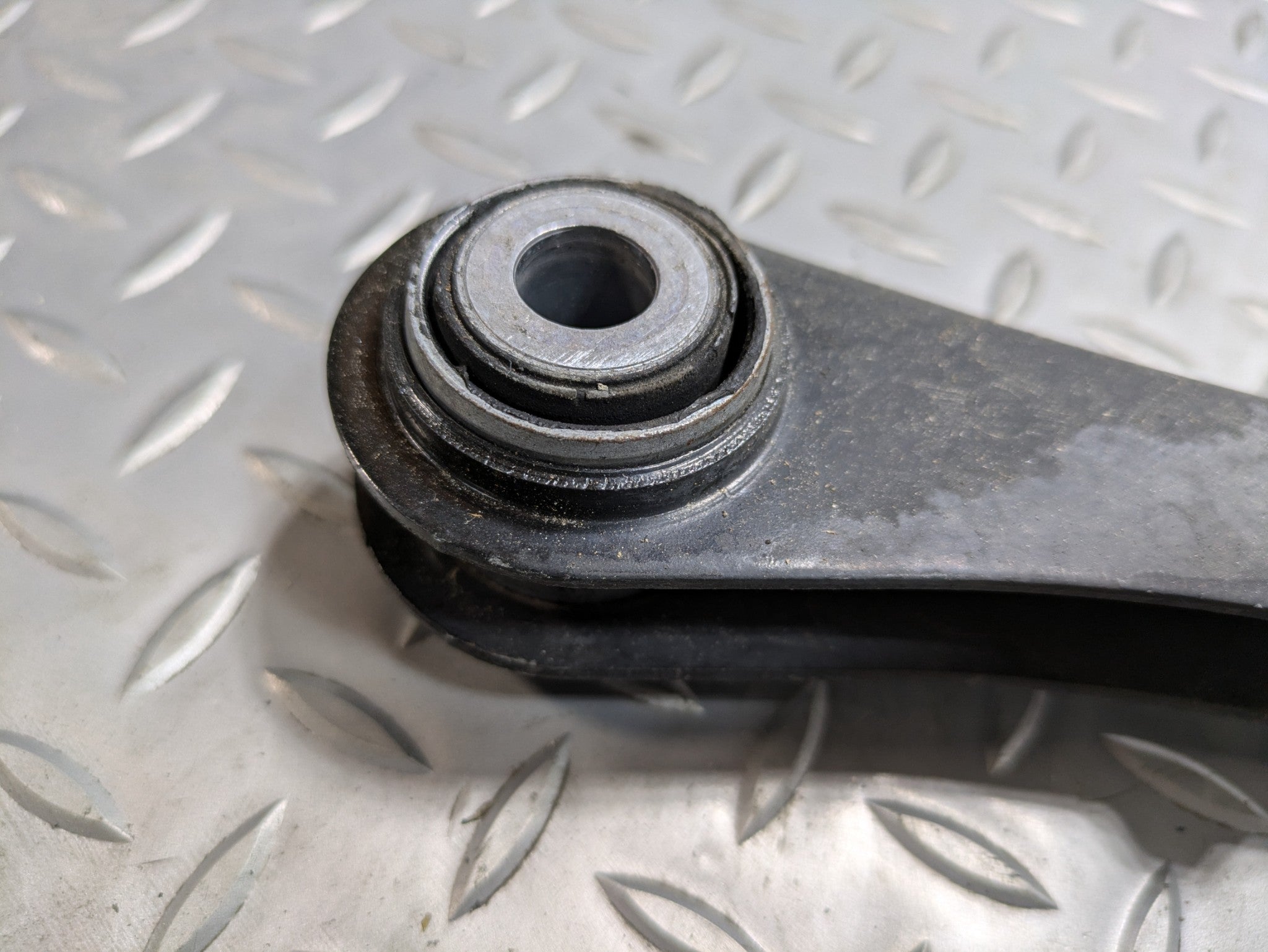 2008 - 2014 MINI COOPER OEM LOWER CONTROL ARM REAR LEFT DRIVER SIDE