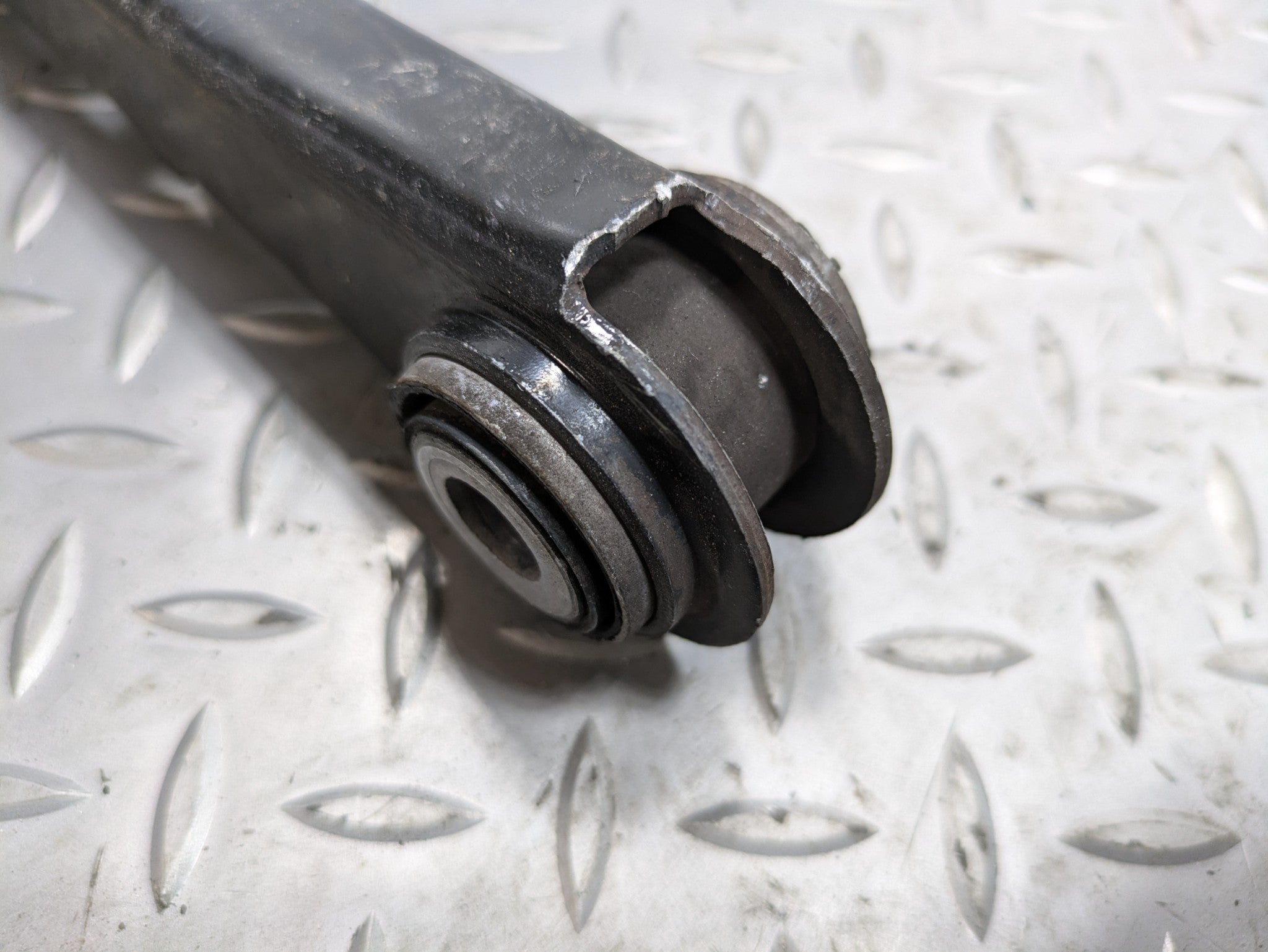 2008 - 2014 MINI COOPER OEM LOWER CONTROL ARM REAR LEFT DRIVER SIDE