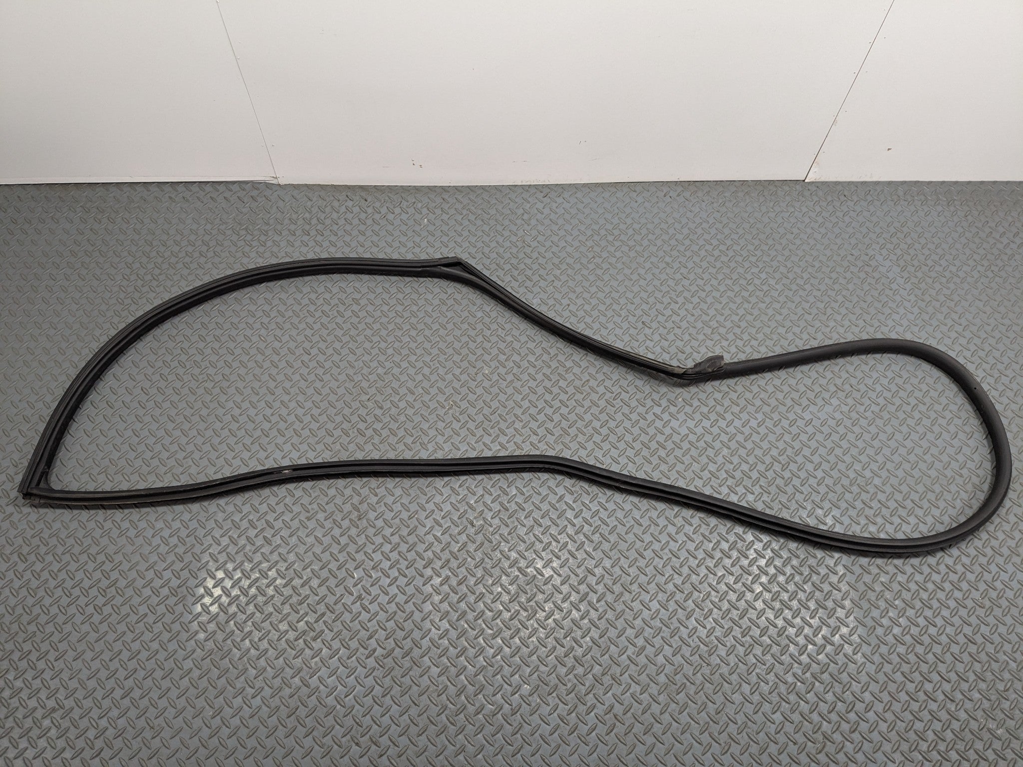 2008 - 2014 MINI COOPER OEM DOOR SEAL WEATHER STRIPPING RUBBER FRONT RIGHT SIDE