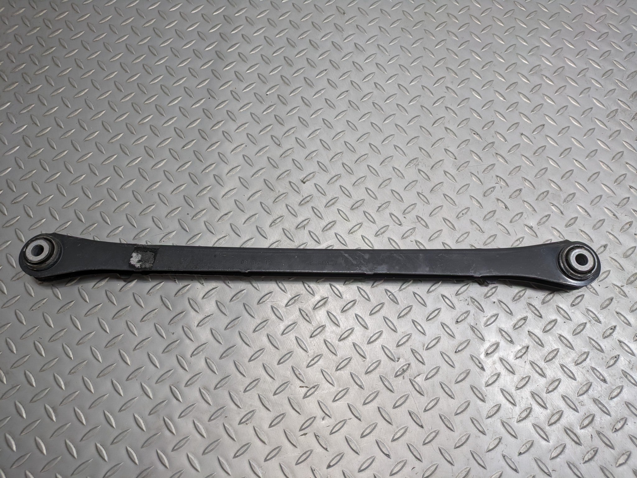 2008 - 2014 MINI COOPER OEM LOWER CONTROL ARM REAR RIGHT PASSENGER SIDE