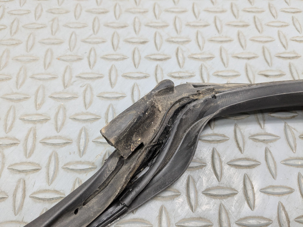2008 - 2014 MINI COOPER OEM DOOR SEAL WEATHER STRIPPING RUBBER FRONT RIGHT SIDE