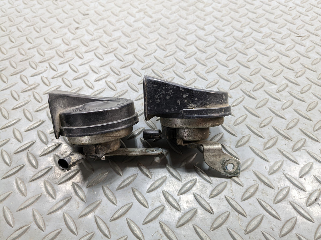 2008 - 2014 MINI COOPER OEM HORN HIGH LOW TONE FREQUENCY PITCH SIGNAL PAIR