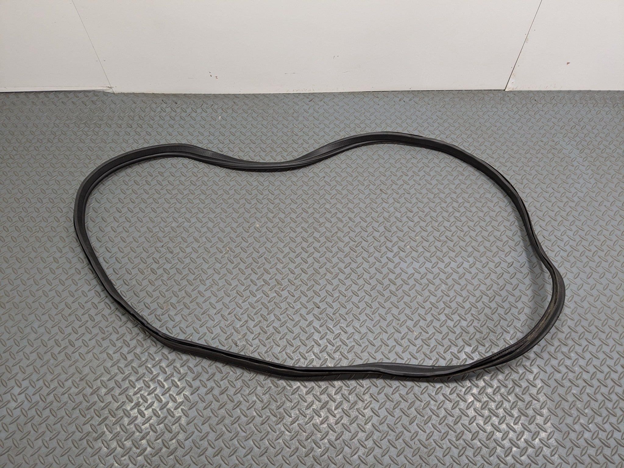 2008 - 2014 MINI COOPER OEM TRUNK TAILGATE SEAL REAR WEATHER STRIPPING RUBBER